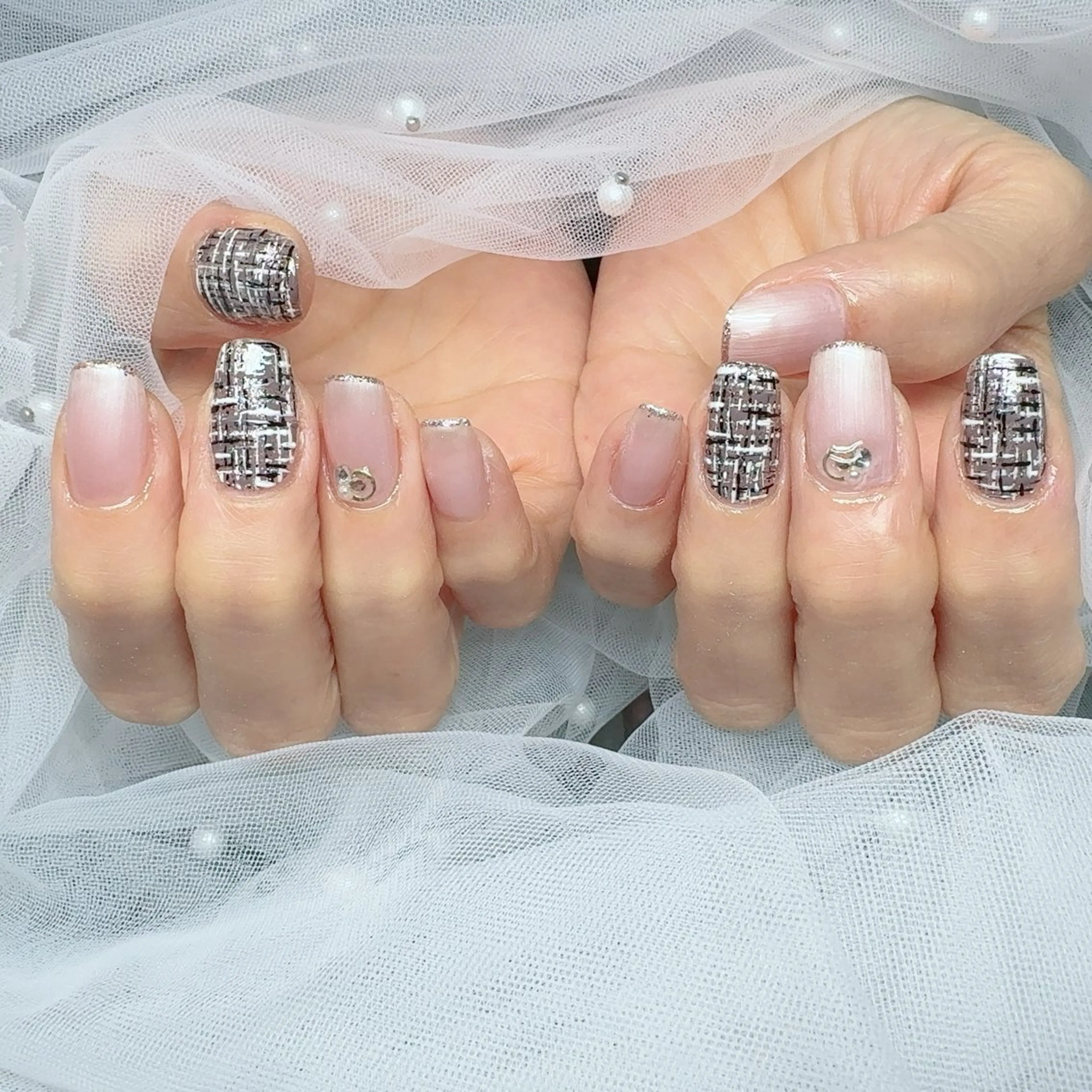 ネイル 長さ出し ジェルネイル 韓国ネイル 持ち込み ニュアンスネイル ハンドネイル NailSpace 猫のいるネイルサロンのネイルデザイン