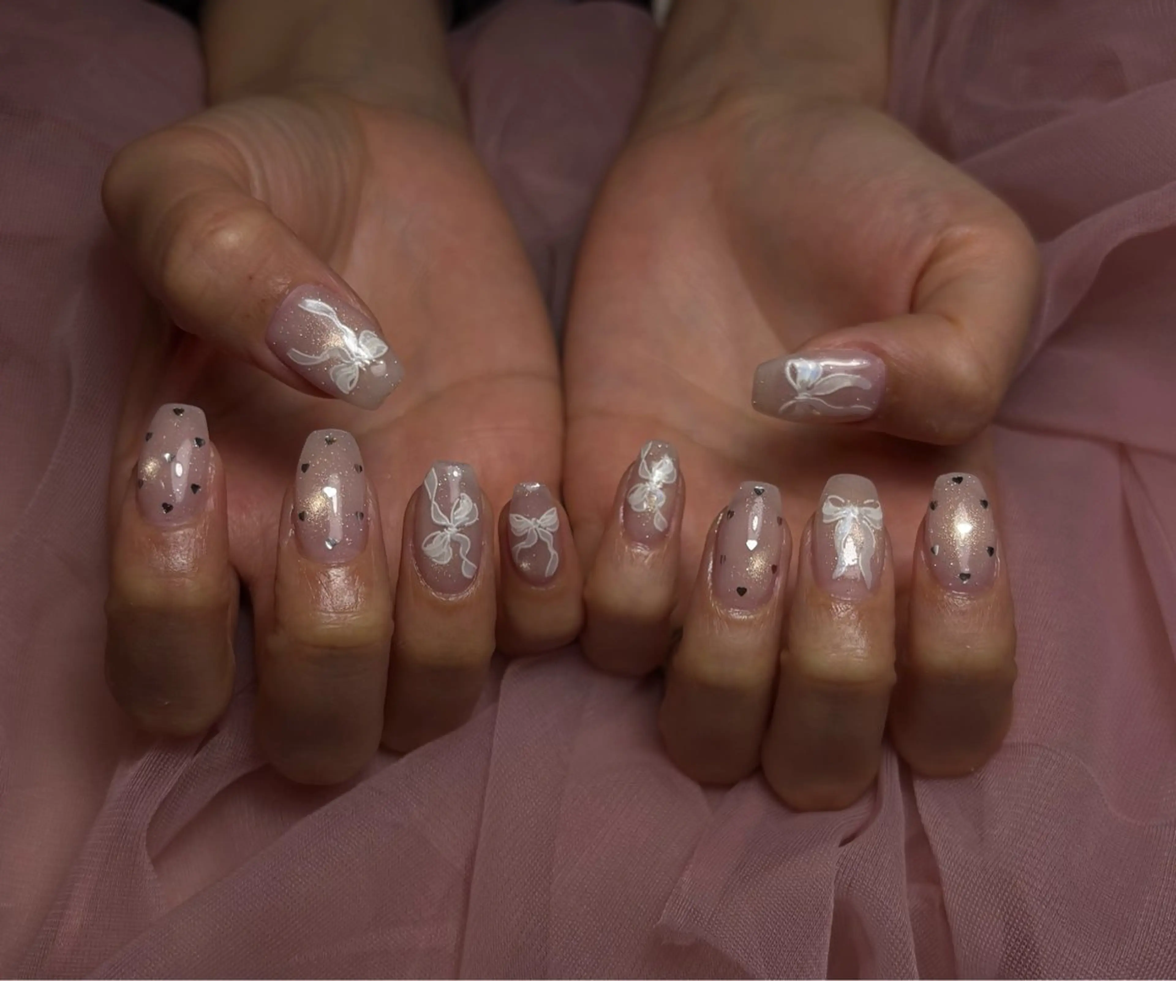 ネイル ハンドネイル 𝐁𝐞𝐥𝐥 𝐦𝐞のネイルデザイン