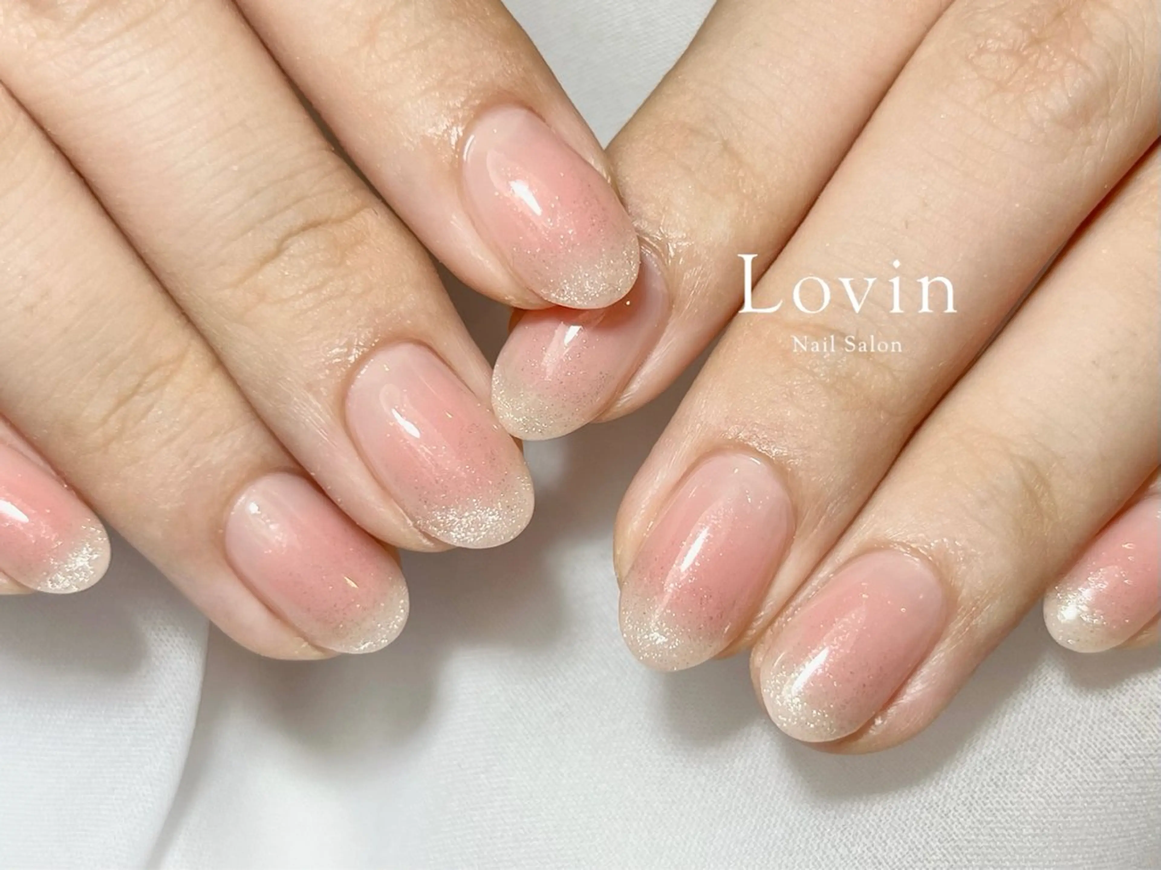 セミロング 里原 まなかのネイルデザイン