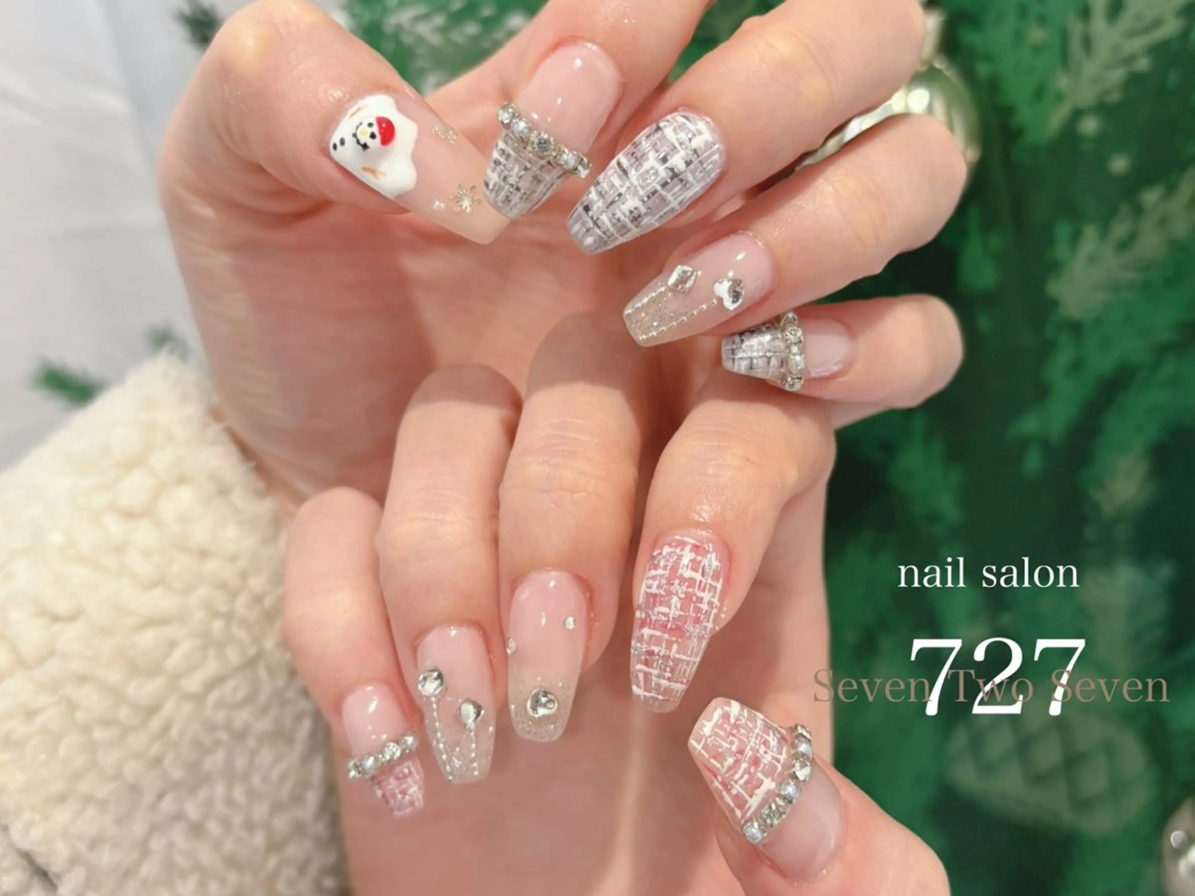 ネイル ハンドネイル 727 nailのネイルデザイン