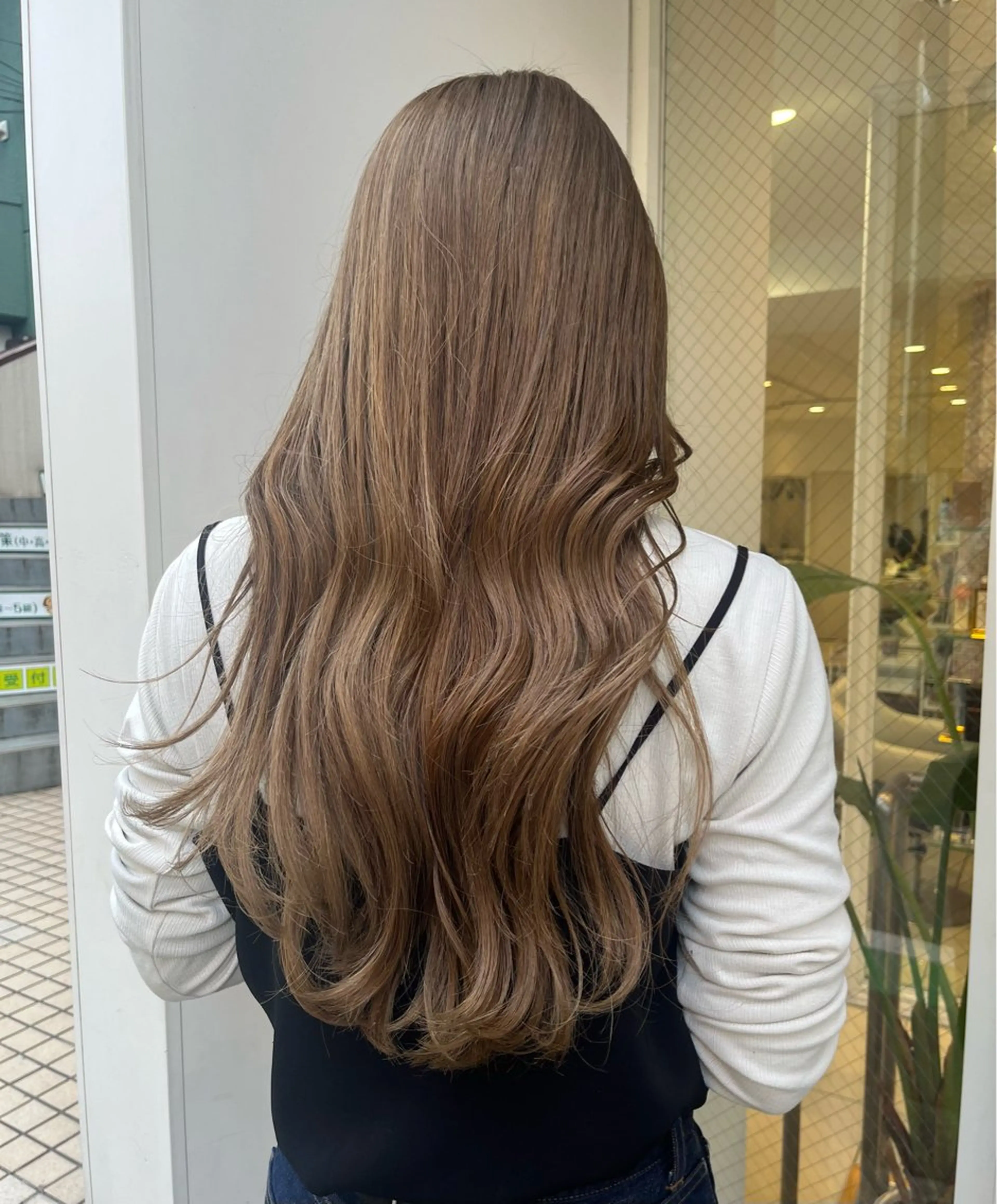 ロング カラー ベージュカラー ブリーチ 森野美咲🇰🇷 レイヤー/顔周りのヘアスタイル