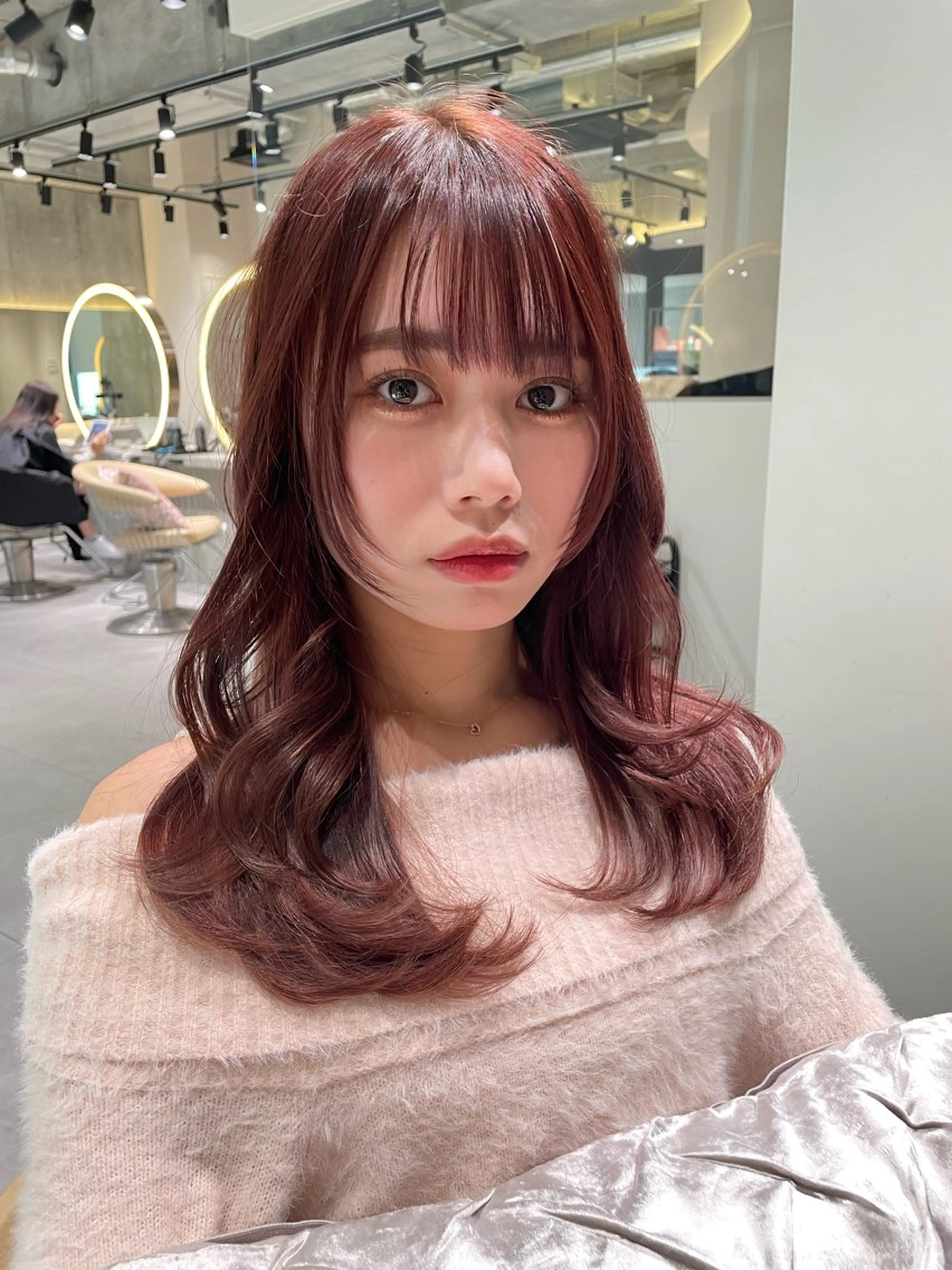 ロング karin ボブハイトーンのヘアスタイル