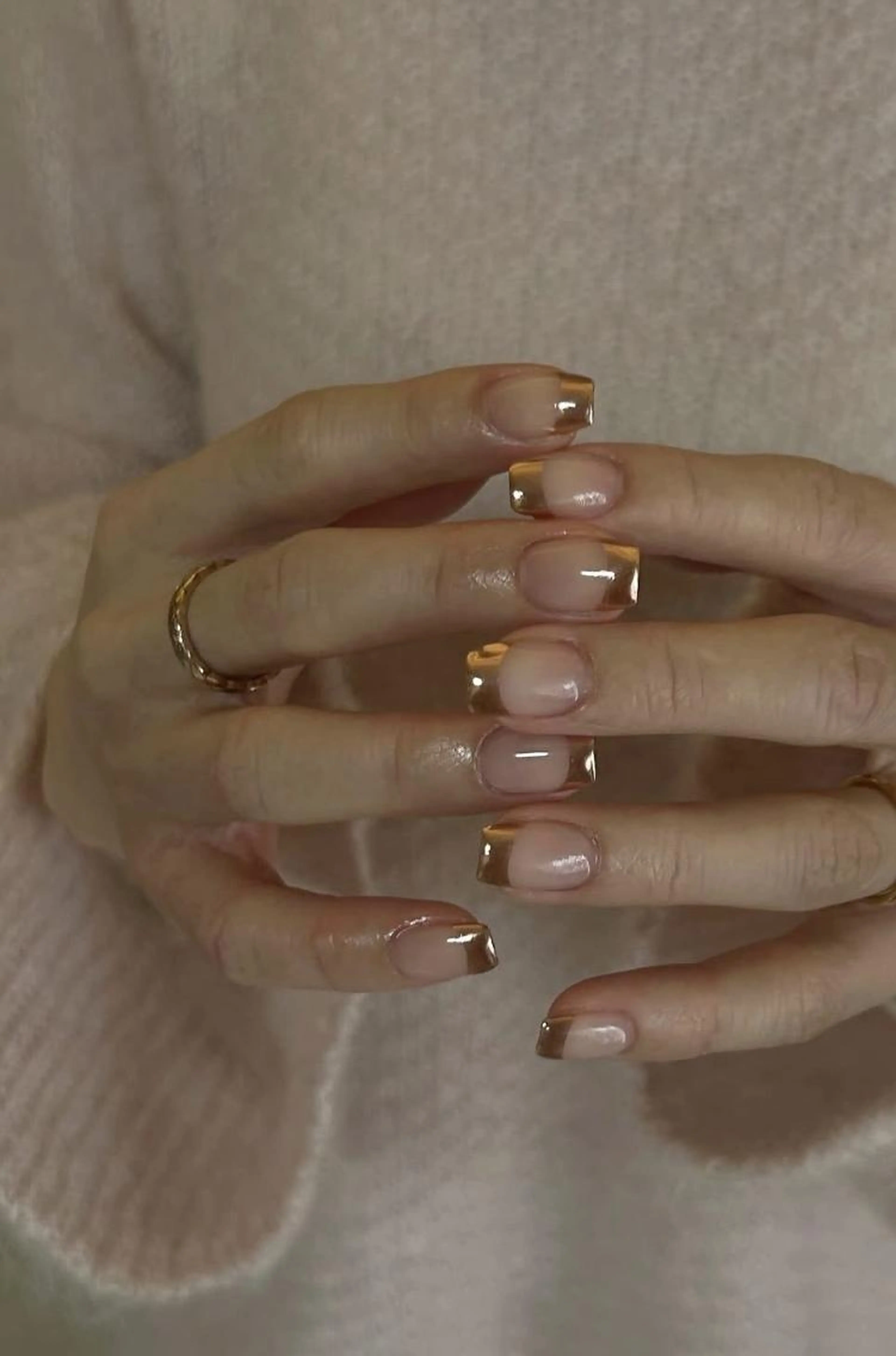 ミラー/ガラスフレンチネイルの写真