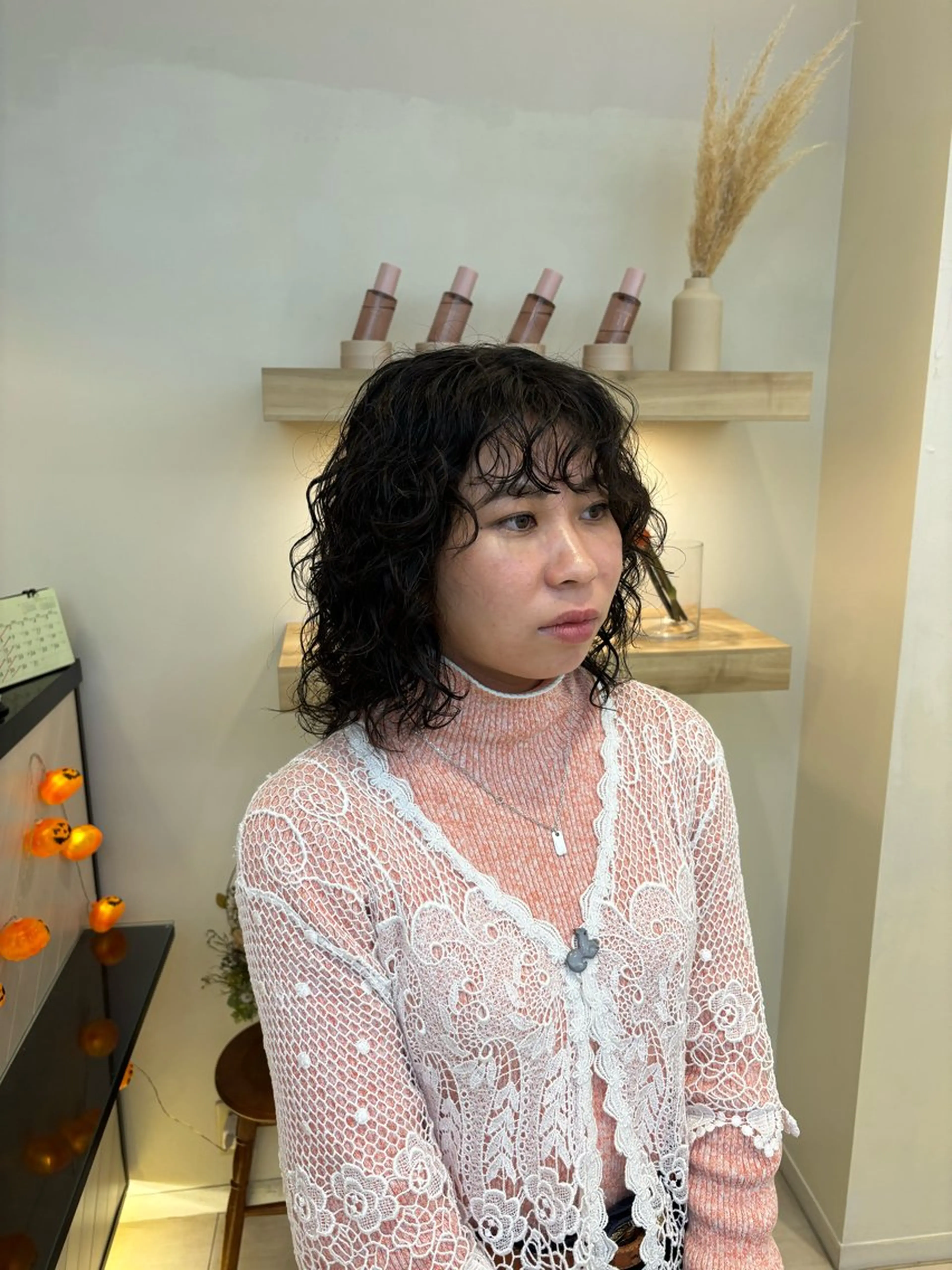 ミディアム パーマ ミディアムパーマ 顔周りカット レイヤーカット ウルフカット おしゃれパーマ /サトシ🌀のヘアスタイル