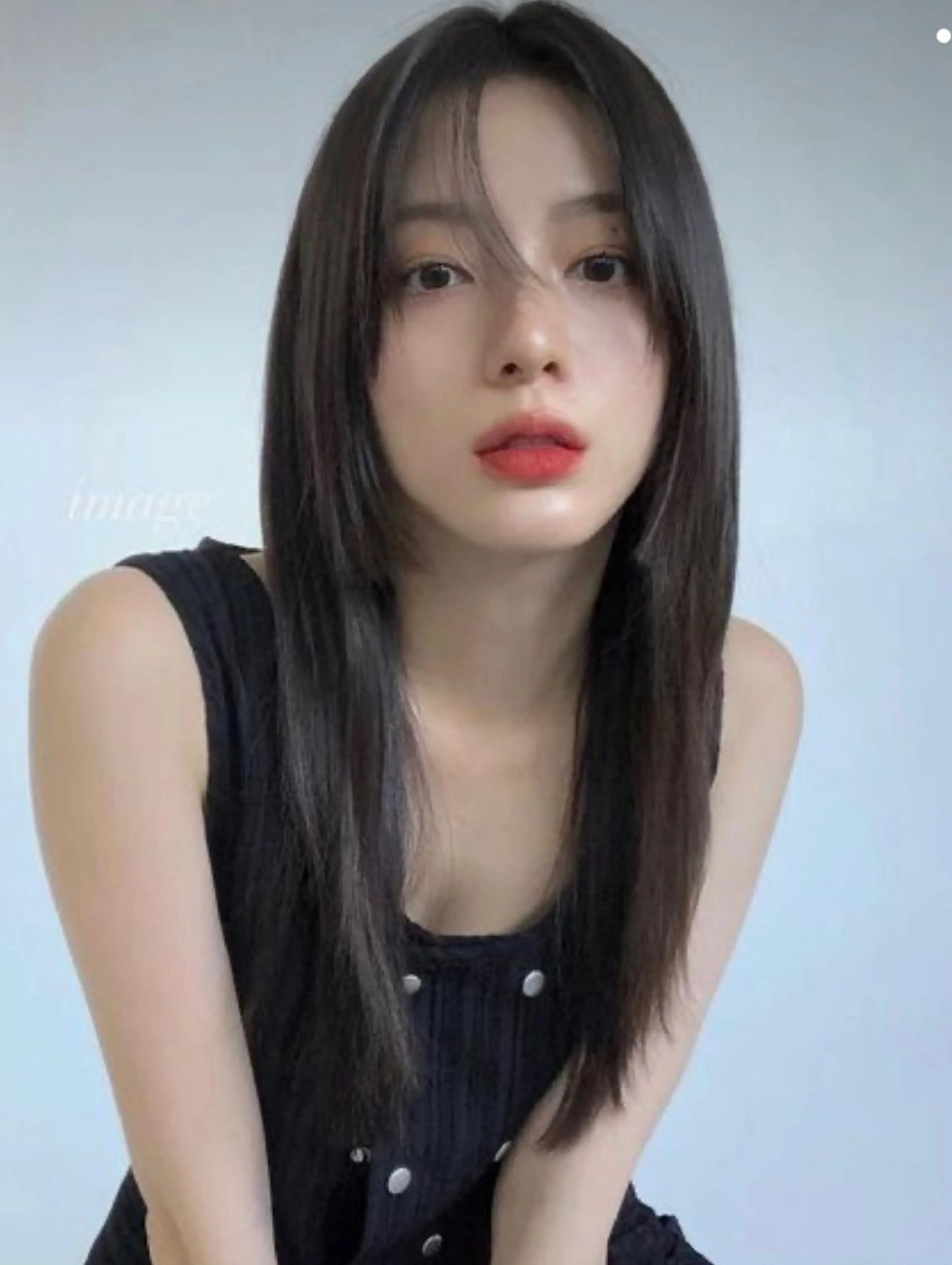 ロング 古沢 新のヘアスタイル