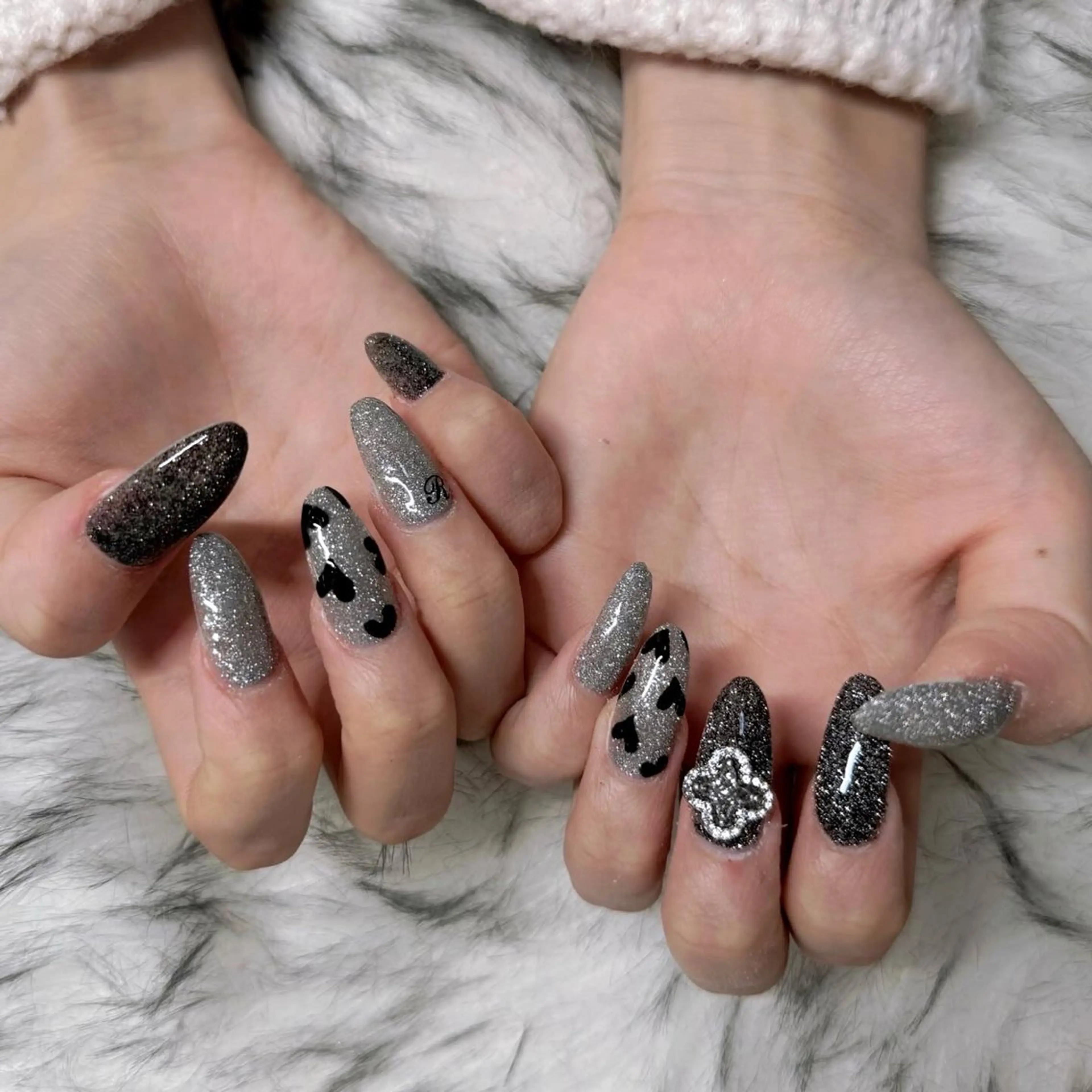 ロング ハンドネイル mao .のネイルデザイン