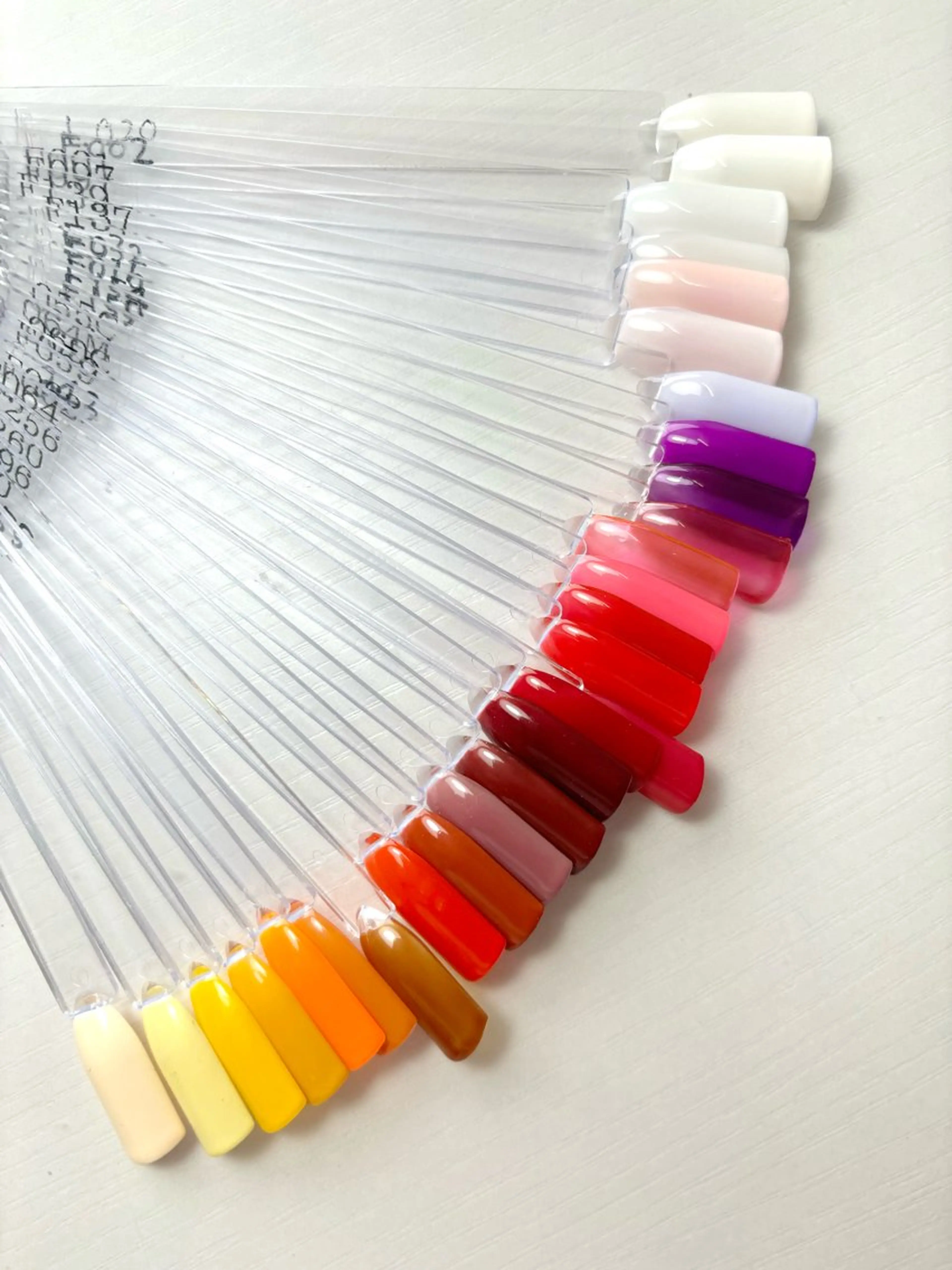 ネイル ラヴィアンローズ所属・S. kurumiのネイルデザイン