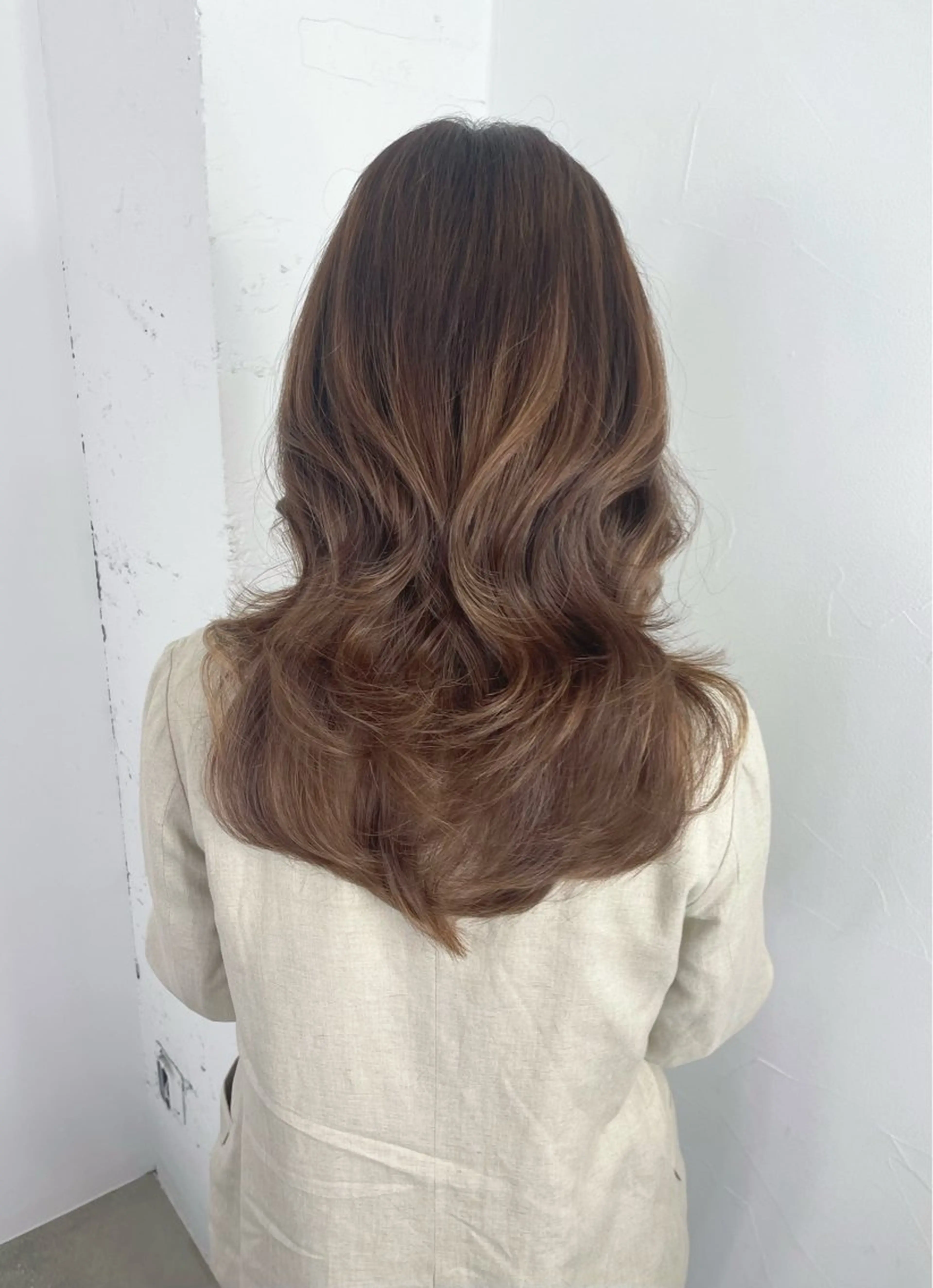 ロング MINAMO 韓国レイヤーのヘアスタイル