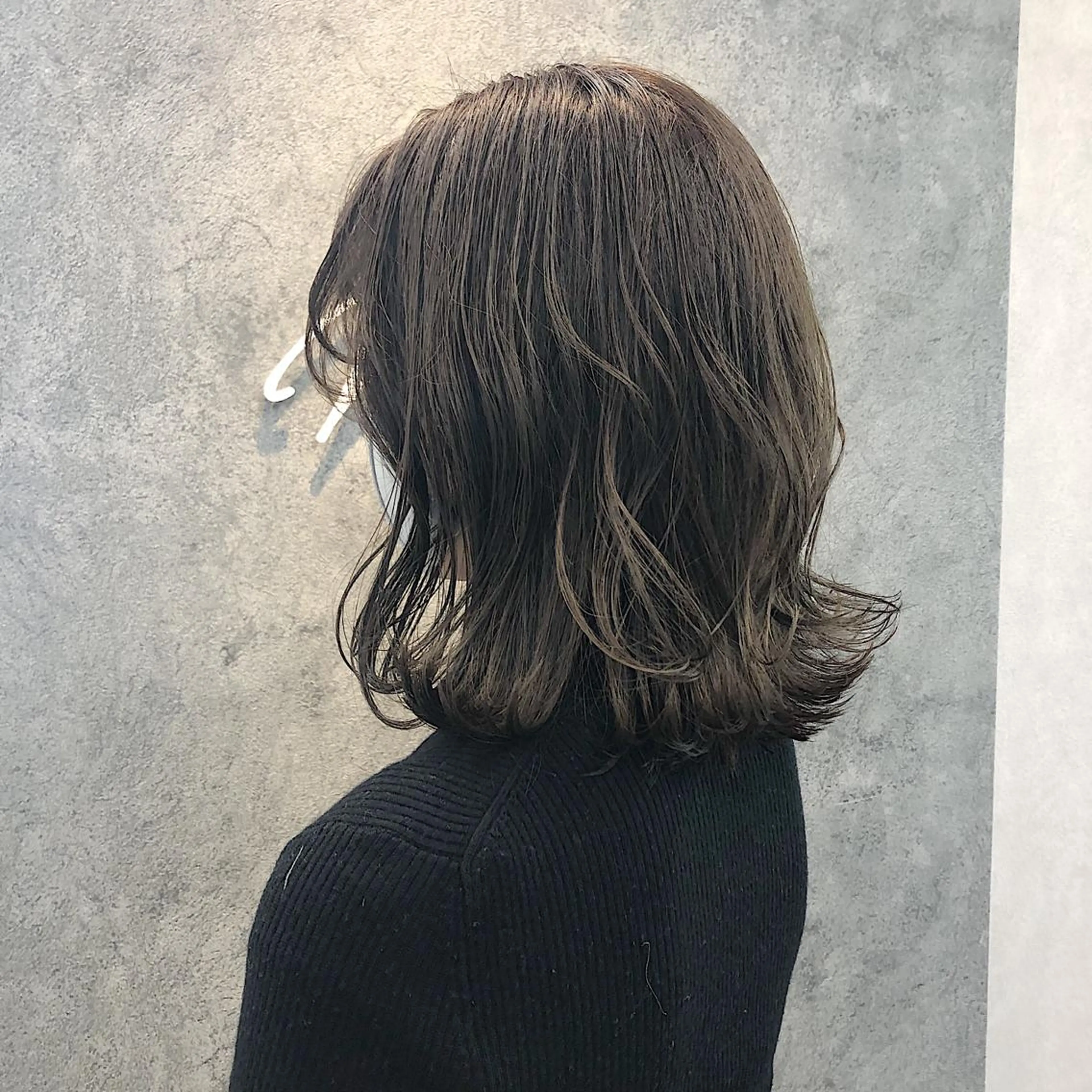 ミディアム アッシュ アッシュブラウン カット ヘアカラー トリートメント 所渉/韓国レイヤー /ウルフカットのヘアスタイル