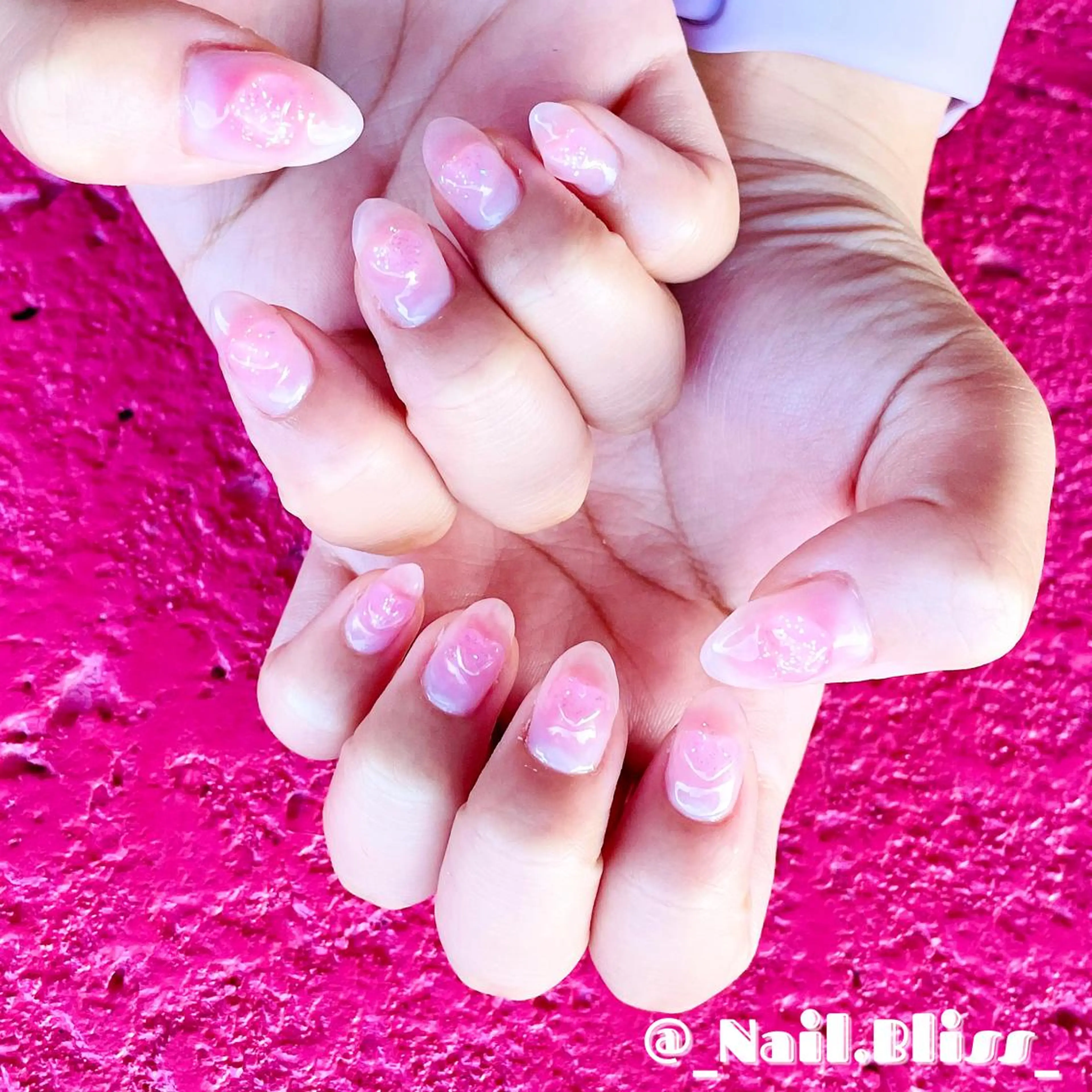 ネイル チークネイル ハート ハンドネイル NAIL BLISSのネイルデザイン
