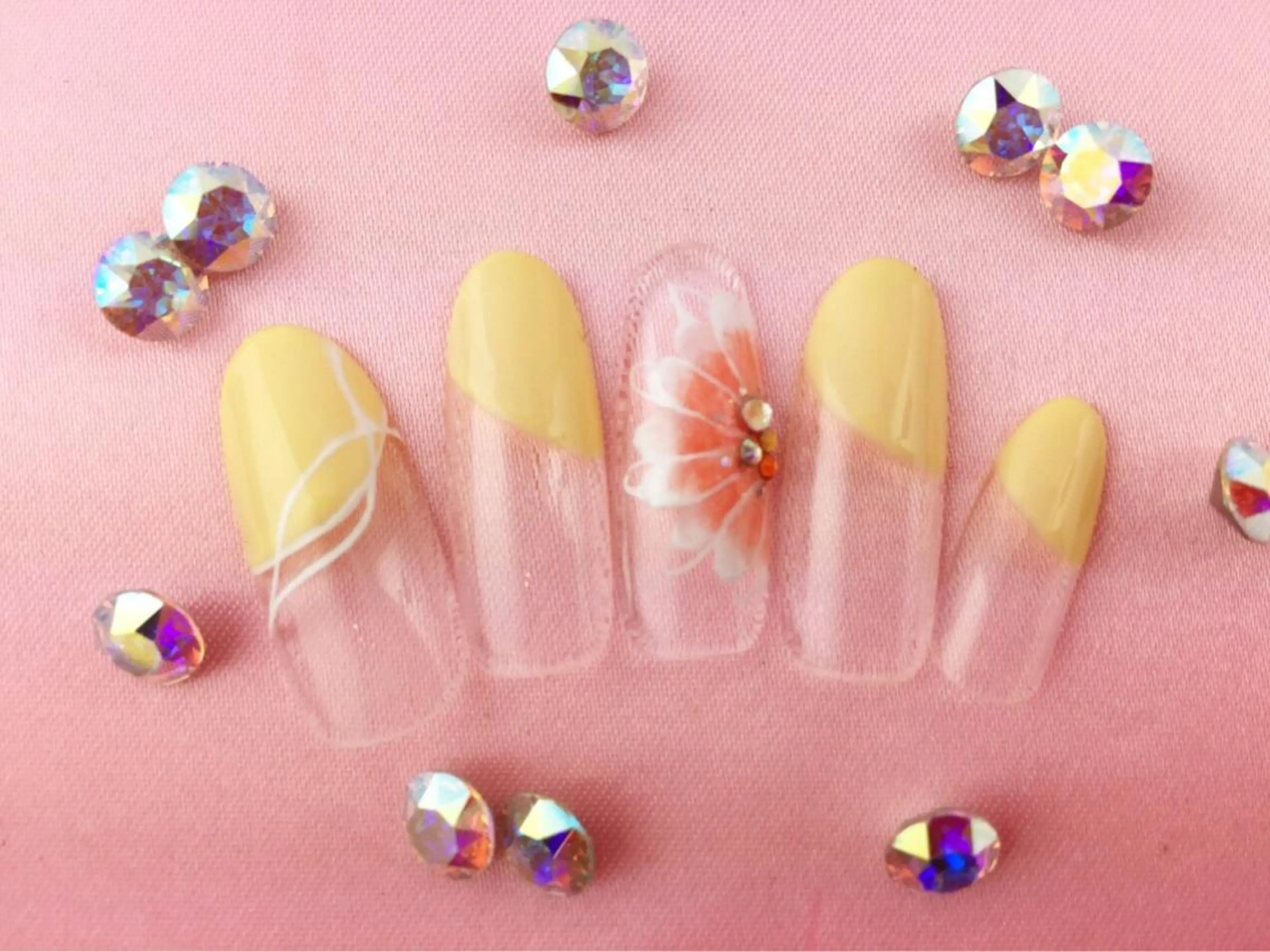セミロング カラー ネイル NAILSGOGO shibuyaのネイルデザイン