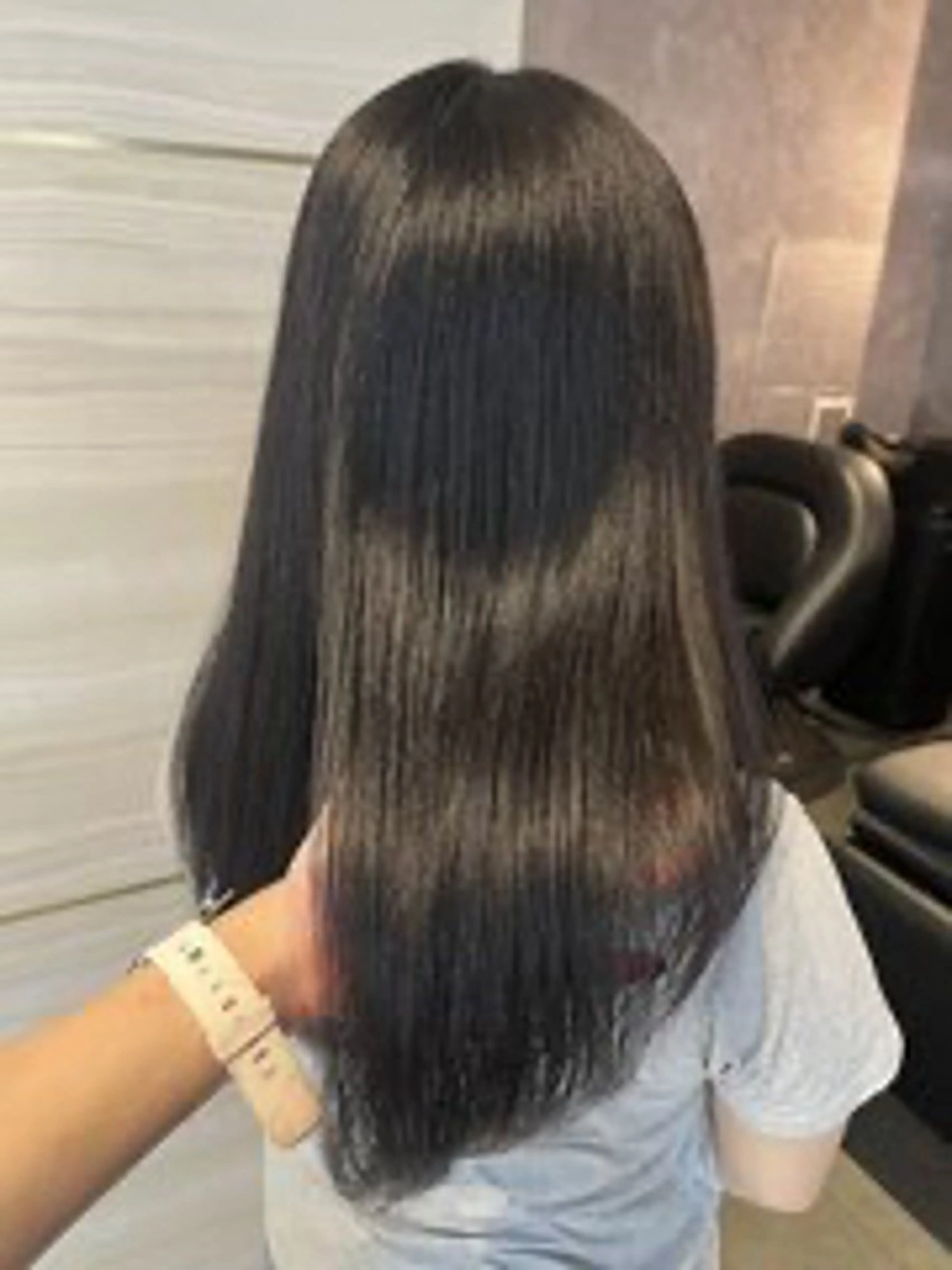 ロング カラー elu あやね‎🤍🫧のヘアスタイル