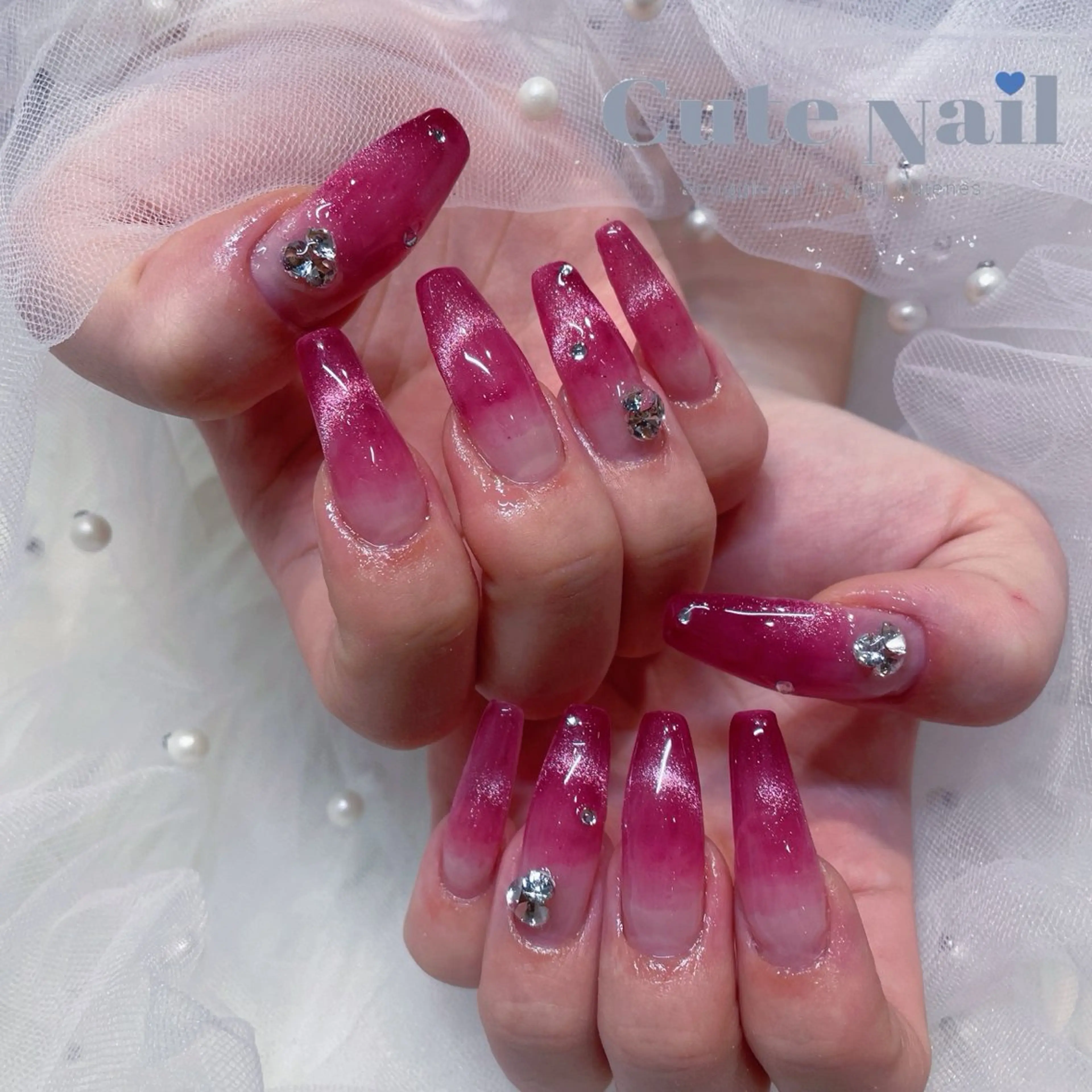 ネイル GO TODAY SHAiRE SALON原宿 Liber所属・️🫧もこ 艶感ネイル🫧のネイルデザイン