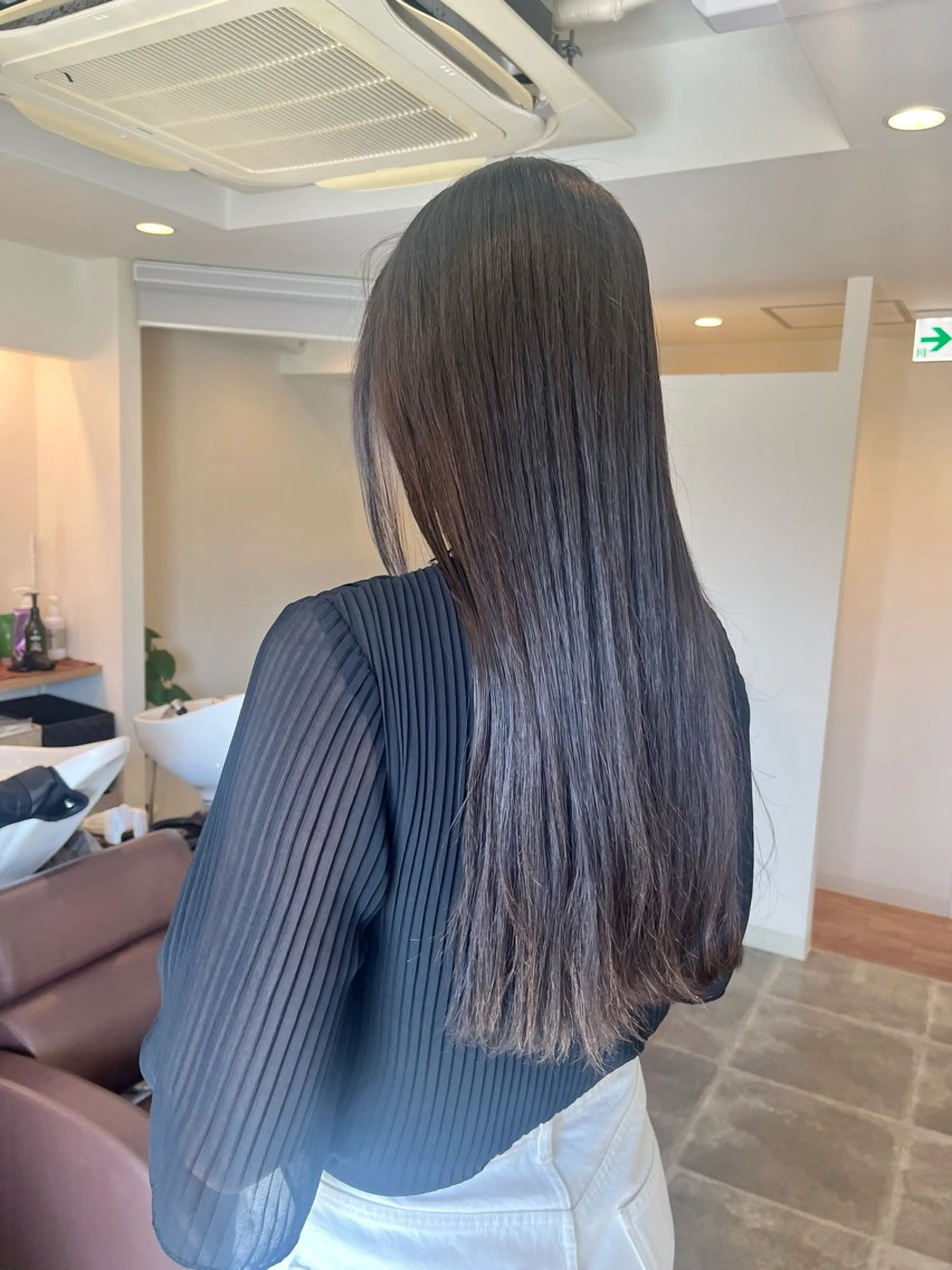 ロング La fith rosa所属・miharu🐱 茨木/透明感カラーのヘアスタイル