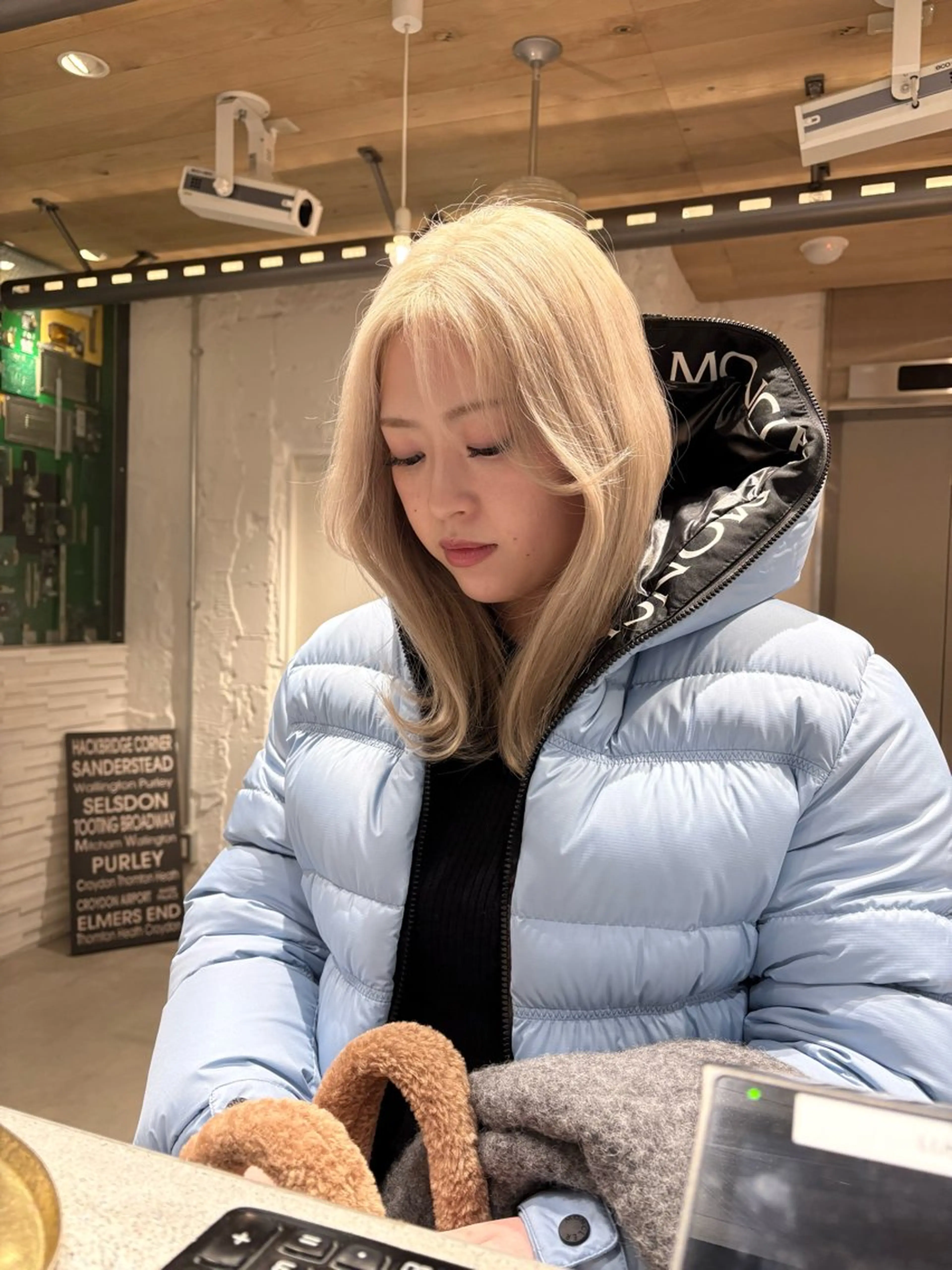 ロング カラー 艶ハイトーン👑♡ NATSUKIのヘアスタイル