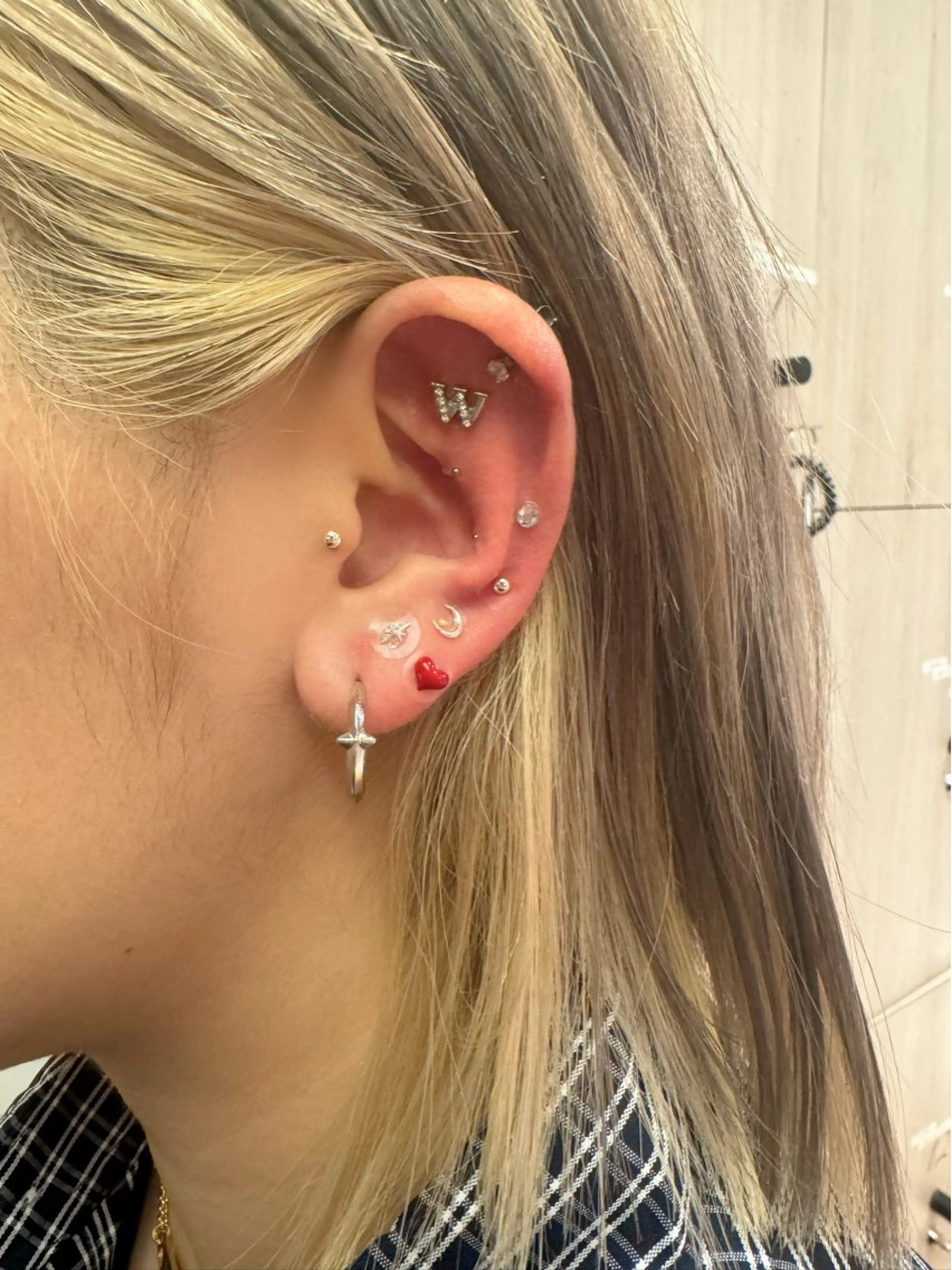 その他 apish aoyama所属・武 愛子の眉毛・アイブロウイメージ