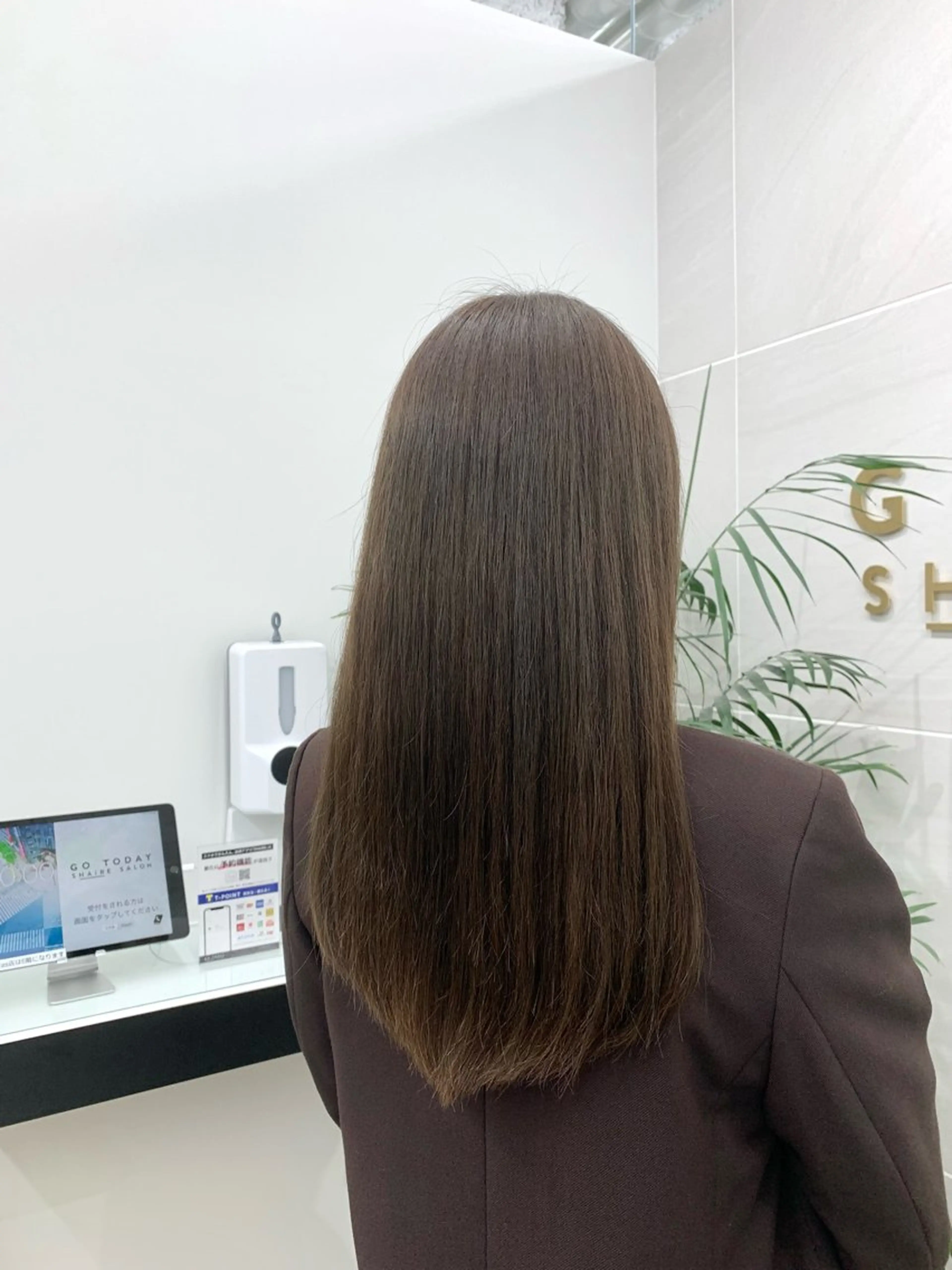 セミロング カラー グレージュ オリーブグレージュ オリーブグレー 本格ヘッドスパ🌿 ×ヘア　佐藤のヘアスタイル