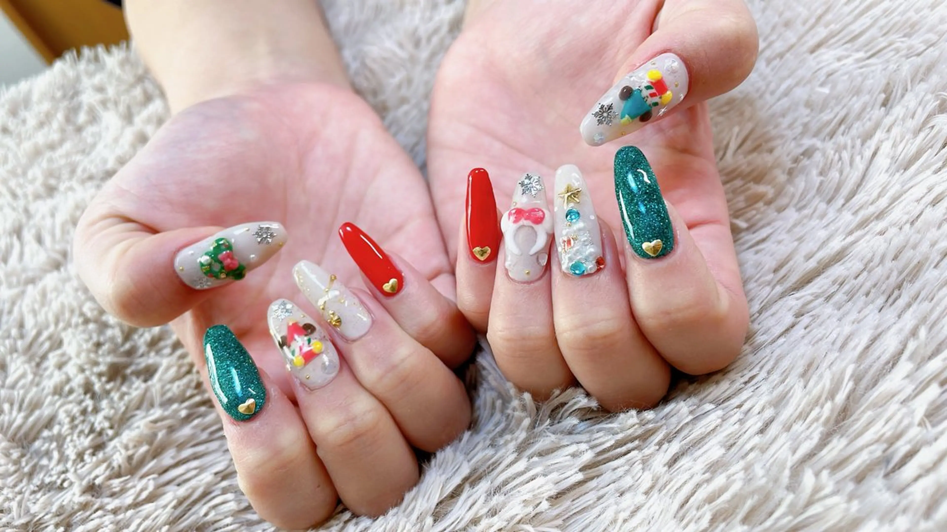 ネイル 持ち込み ハンドネイル nakamoto yuukaのネイルデザイン