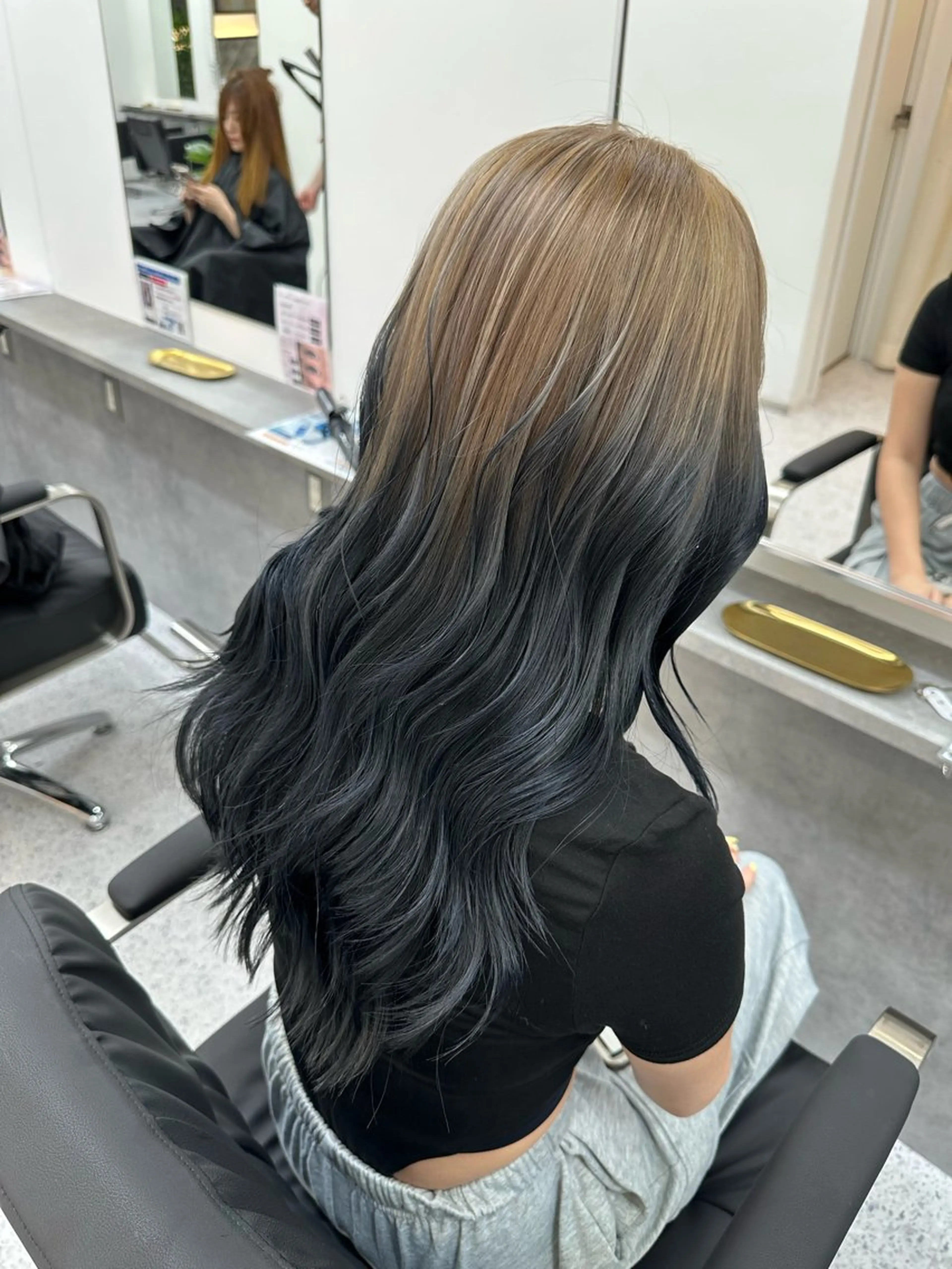 ロング カラー ヘアアレンジ ヘアカラー トリートメント 久米 治仁のヘアスタイル