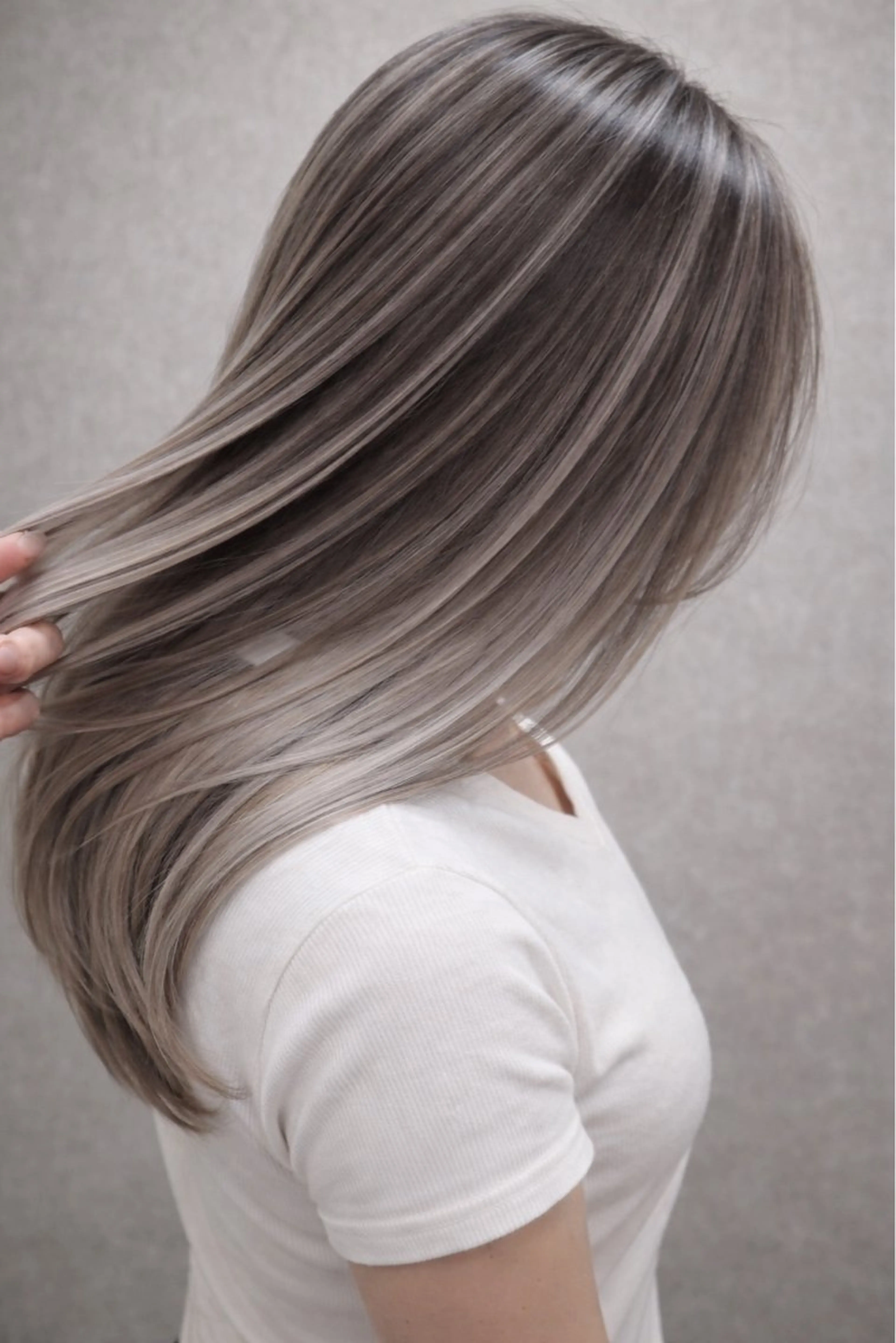 ミディアム カラー バレイヤージュ グラデーションカラー レイヤーカット カット ヘアカラー トリートメント ヘアセット LAS 代表 ナガカワ コウヘイのヘアスタイル