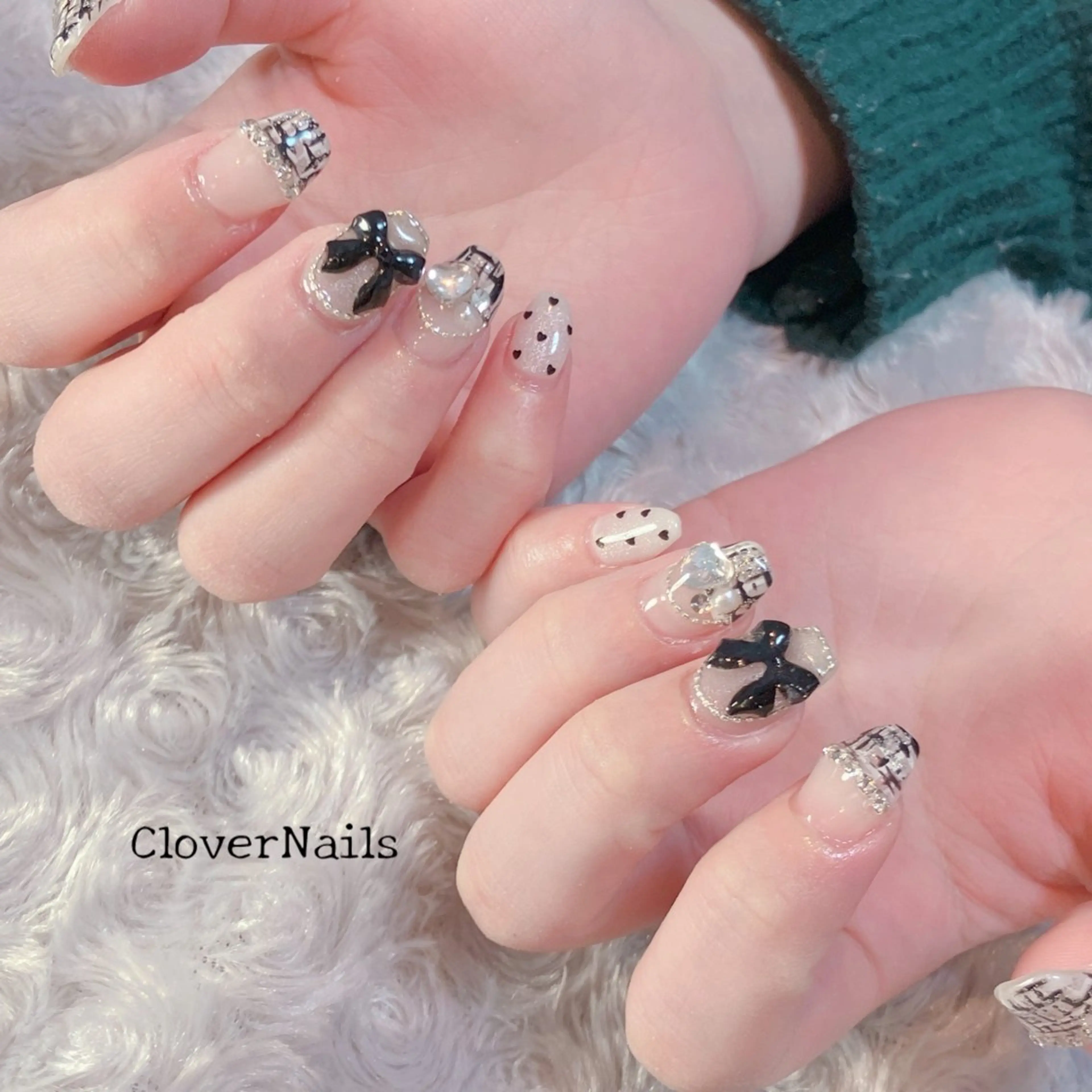 ネイル アートネイル 持ち込み リボン シルバー ツイードネイル ハンドネイル 自宅ネイルサロン クロバーネイルのネイルデザイン