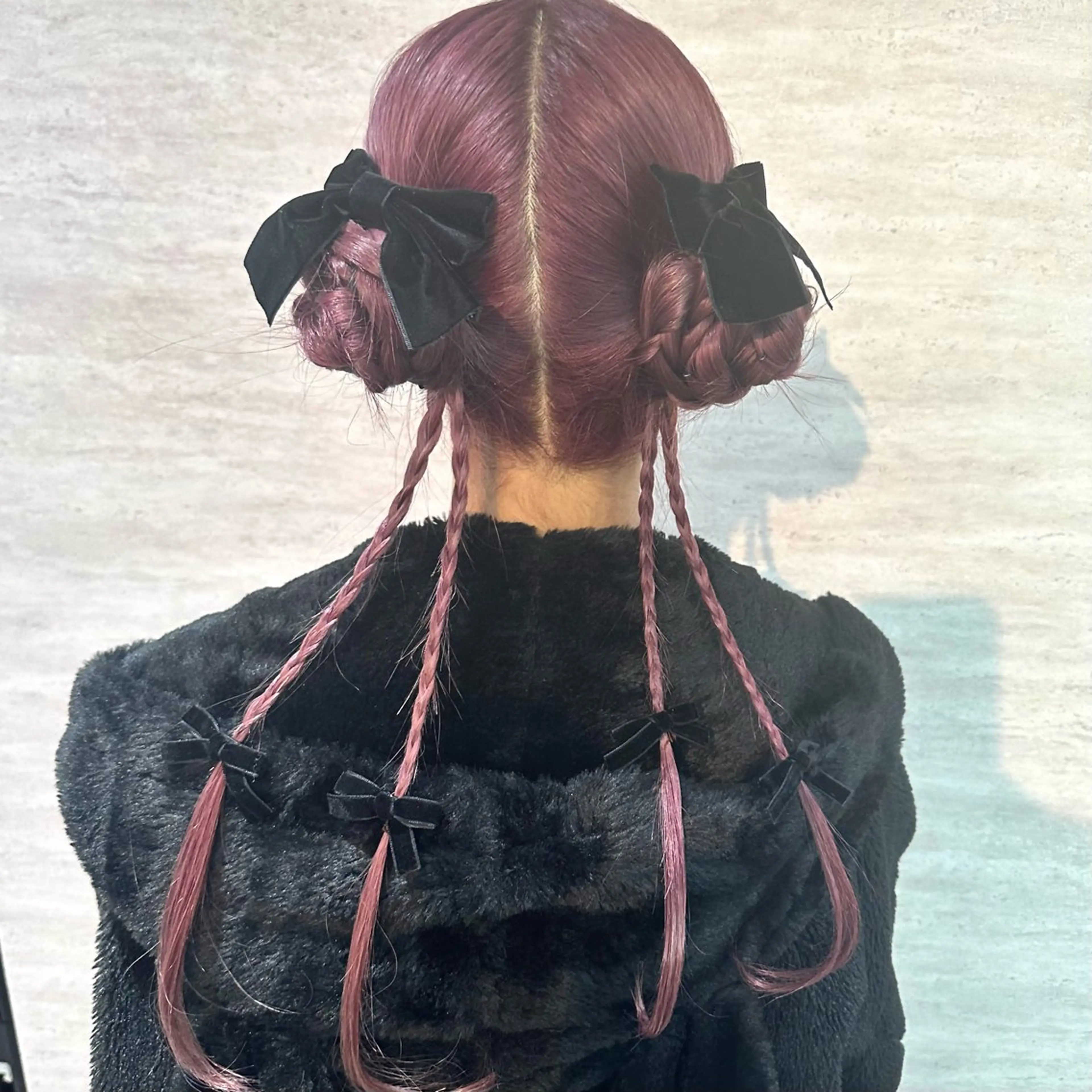 ロング ヘアアレンジ Rio🎀 カラー/顔周りカットのヘアスタイル