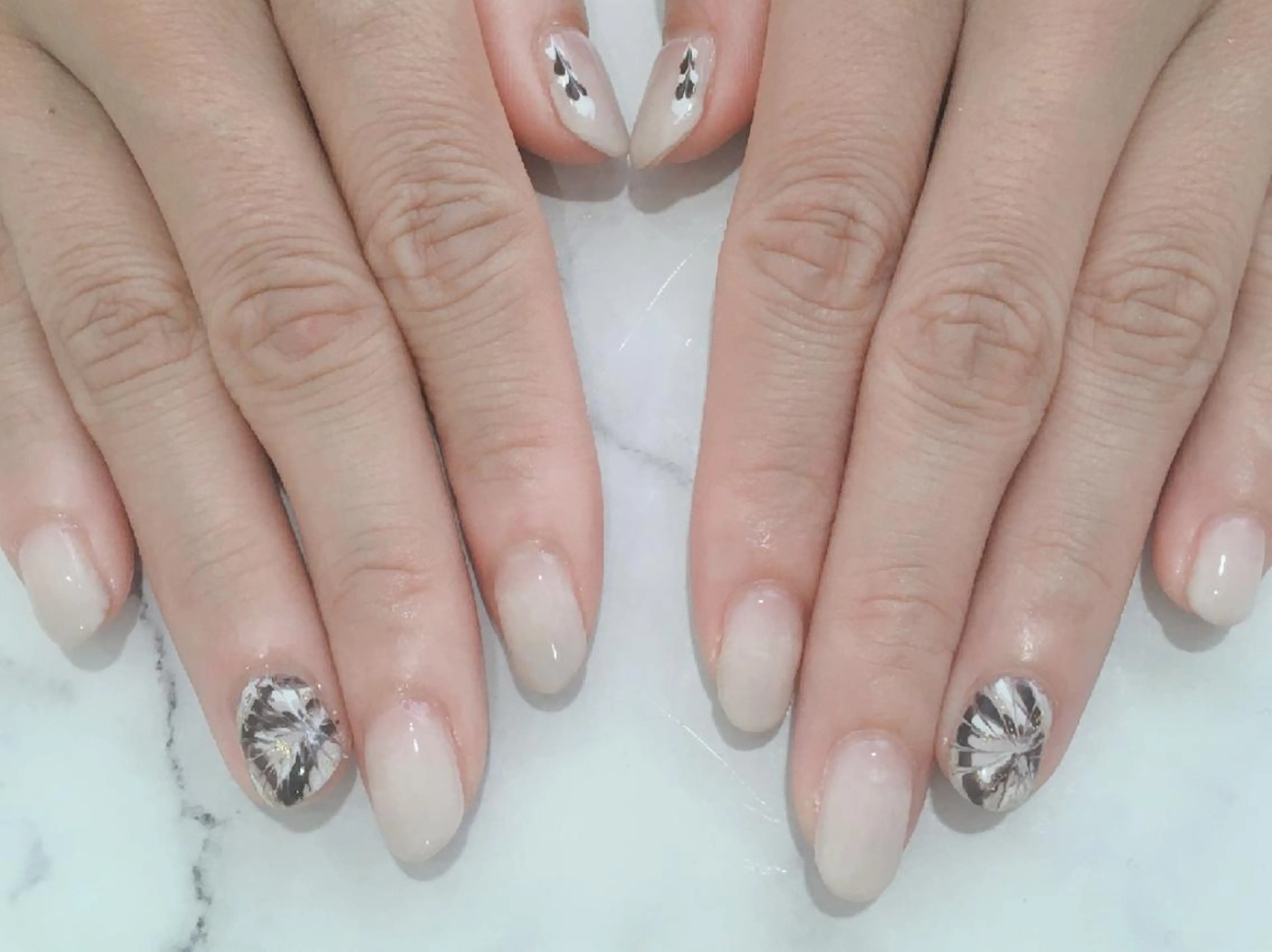 ネイル 長さ出し フラワーネイル フットネイル ジェルネイル グラデーション ネイル＆フラワーサロン〜Ri✦hiro〜鳥栖店所属・HIRATA RIEのネイルデザイン