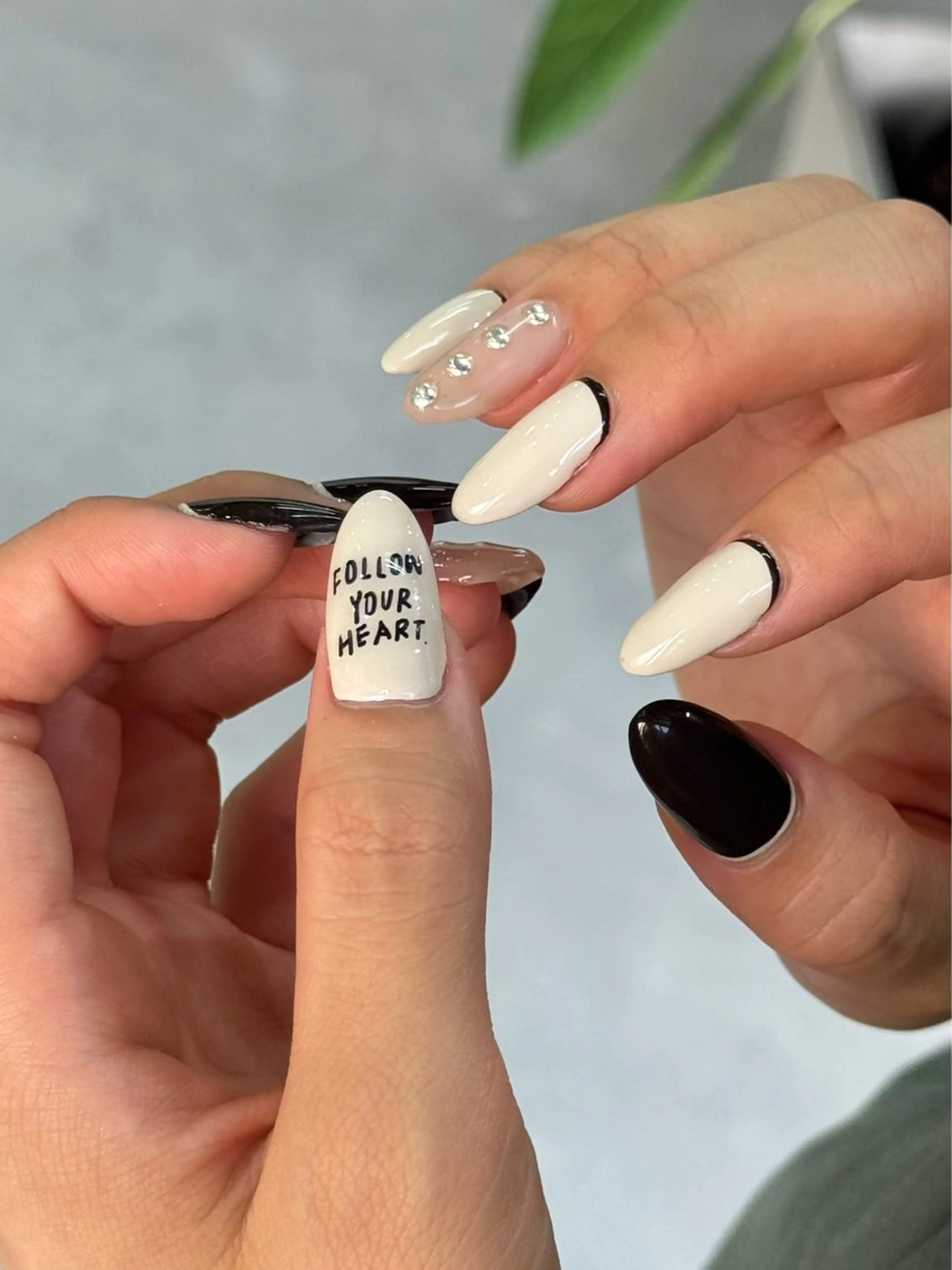 ネイル アートネイル ハンドネイル MISATO ネイリスト福岡/薬院のネイルデザイン