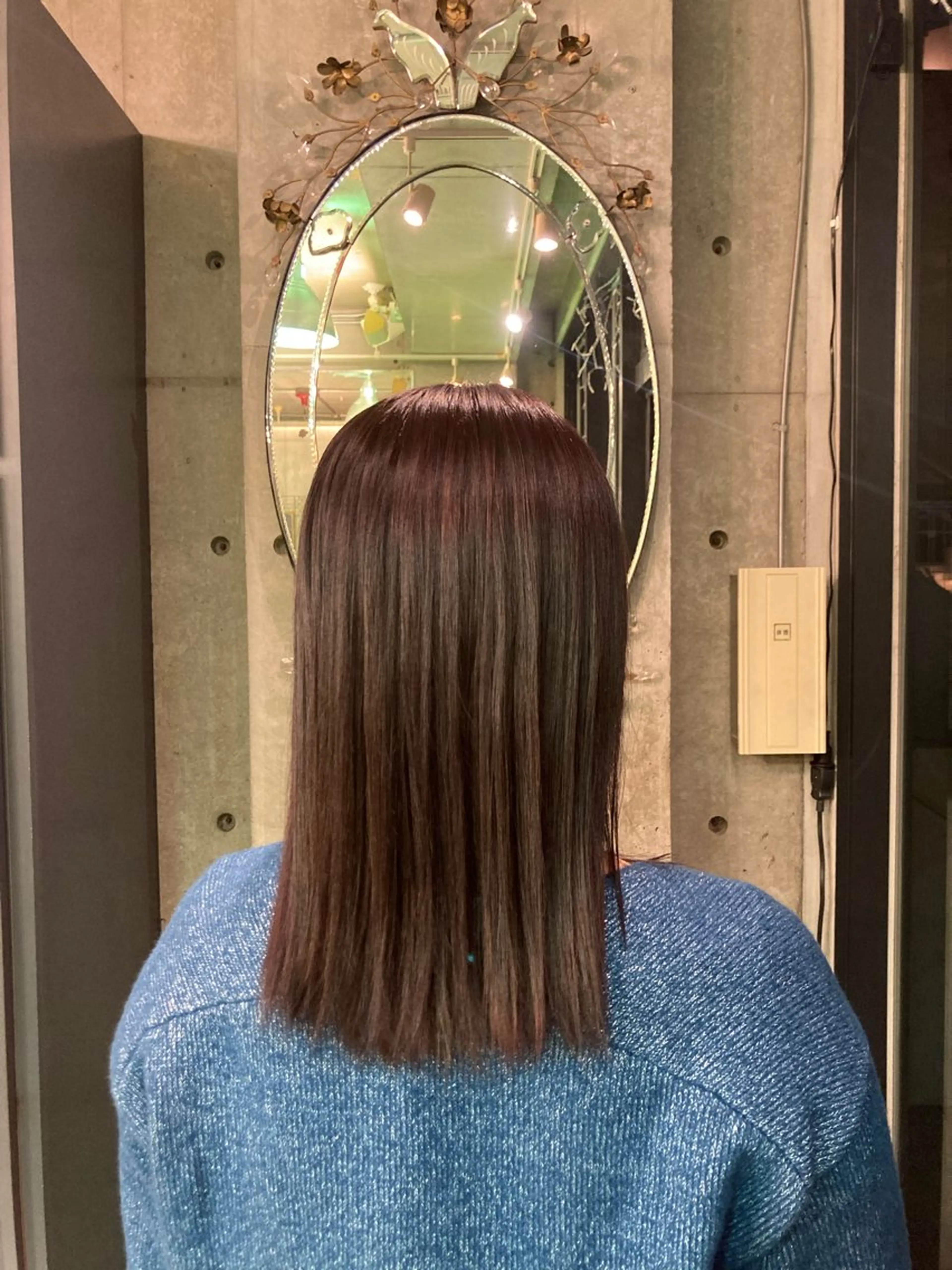 セミロング Y U K Iのヘアスタイル