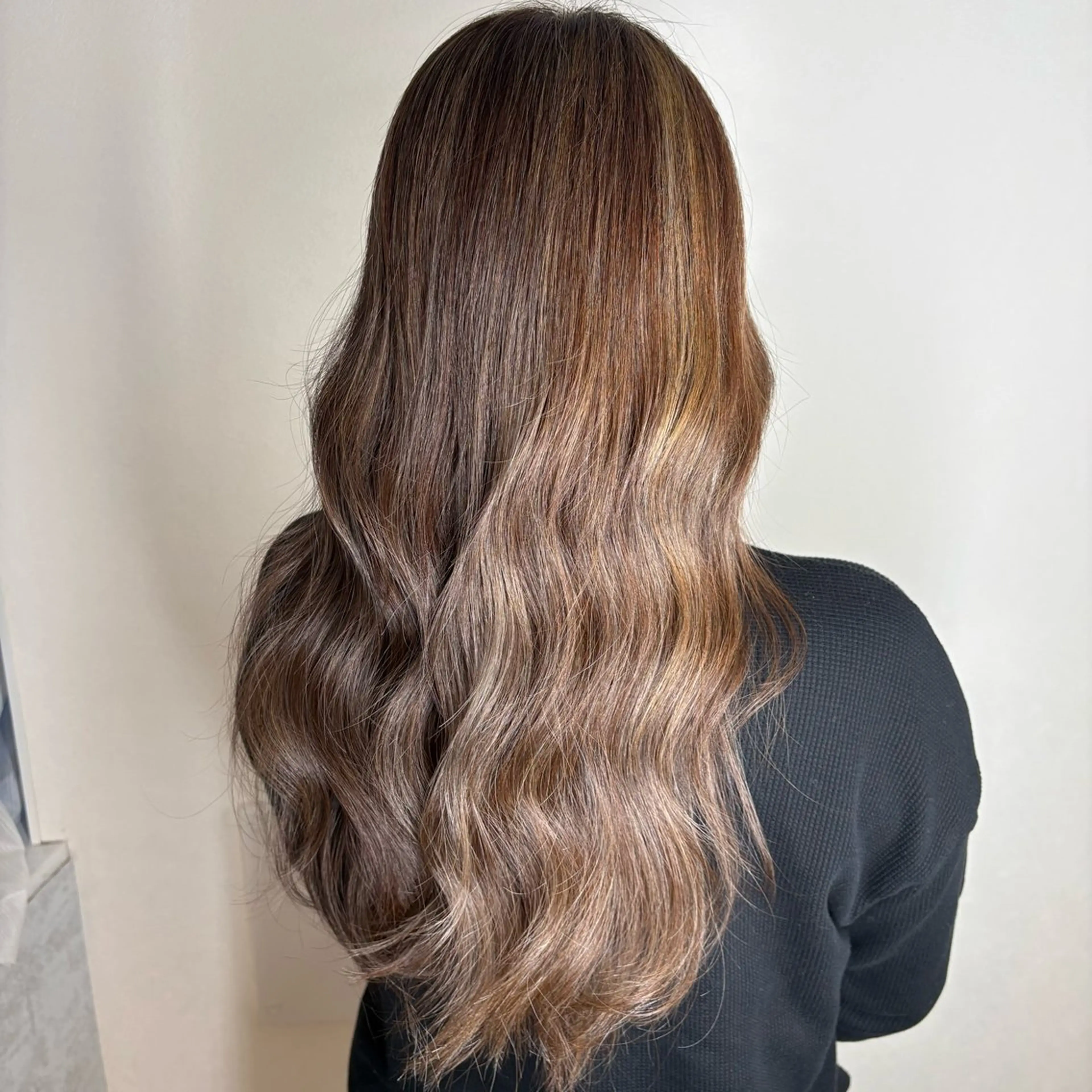 ロング カラー ヘアカラー 山﨑 千尋のヘアスタイル