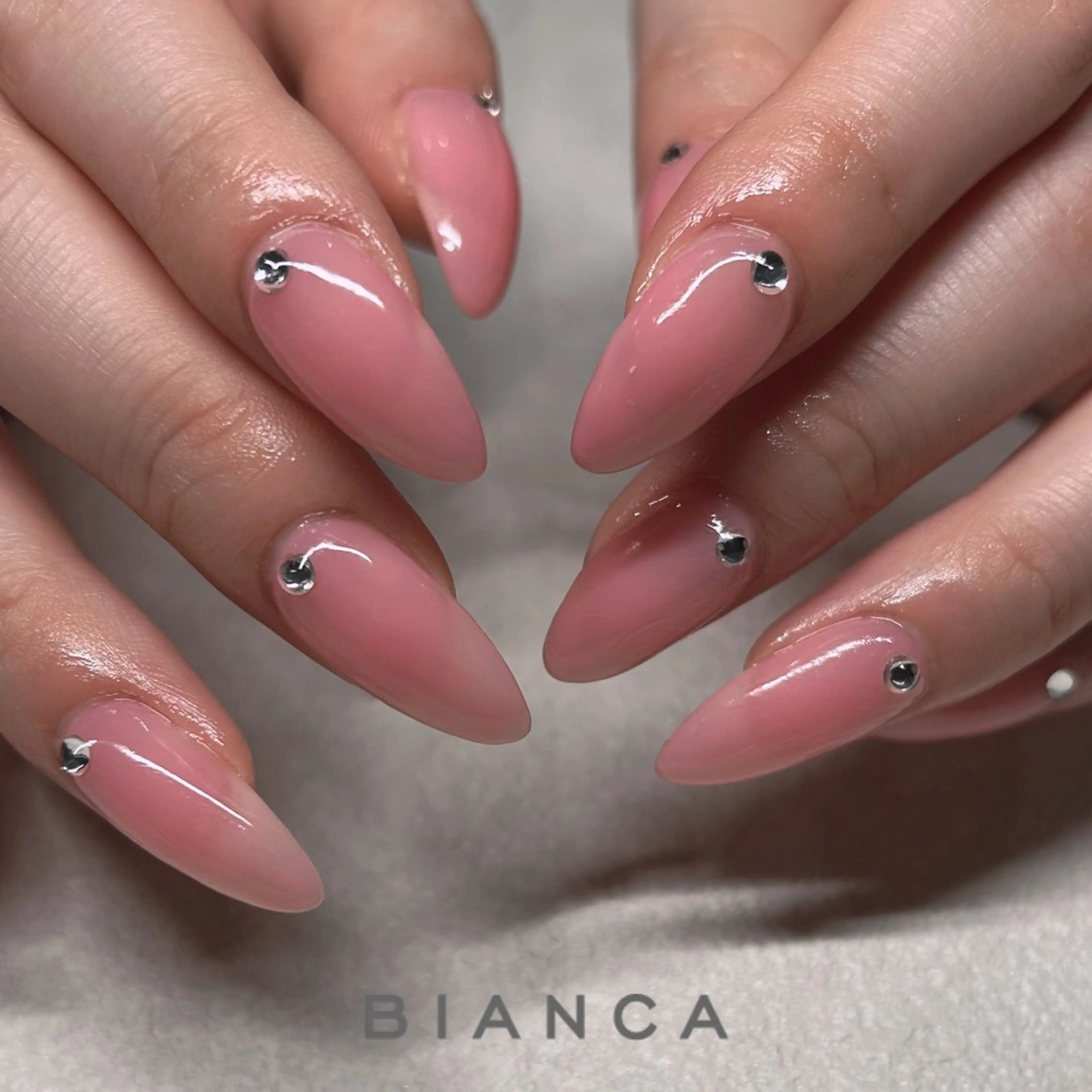 ネイル ハンドネイル Bianca ABEのネイルデザイン