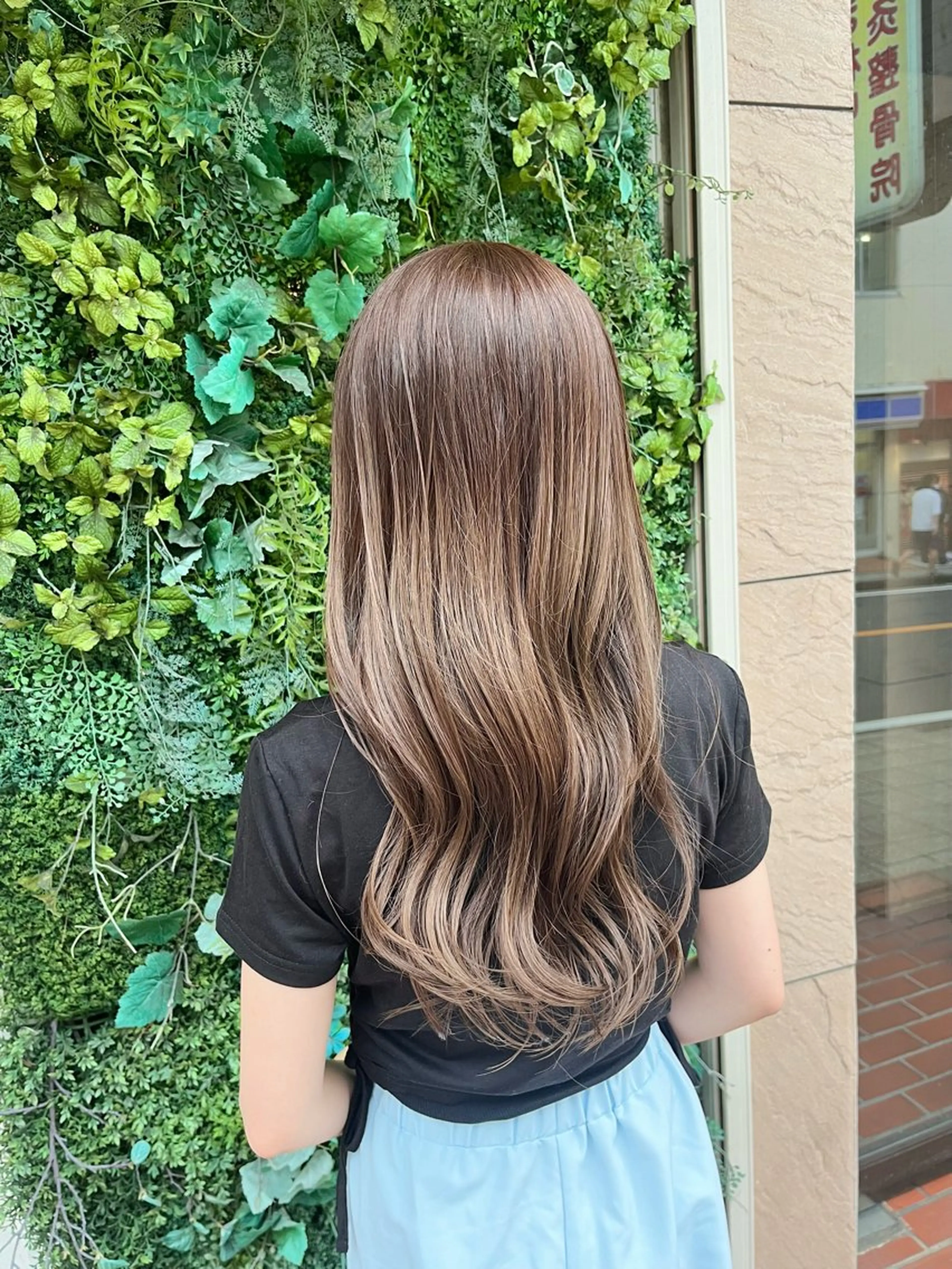 ロング カラー ヘアカラー effect横浜所属・切りっぱなしボブ/ 艶カラー/綾莉のヘアスタイル