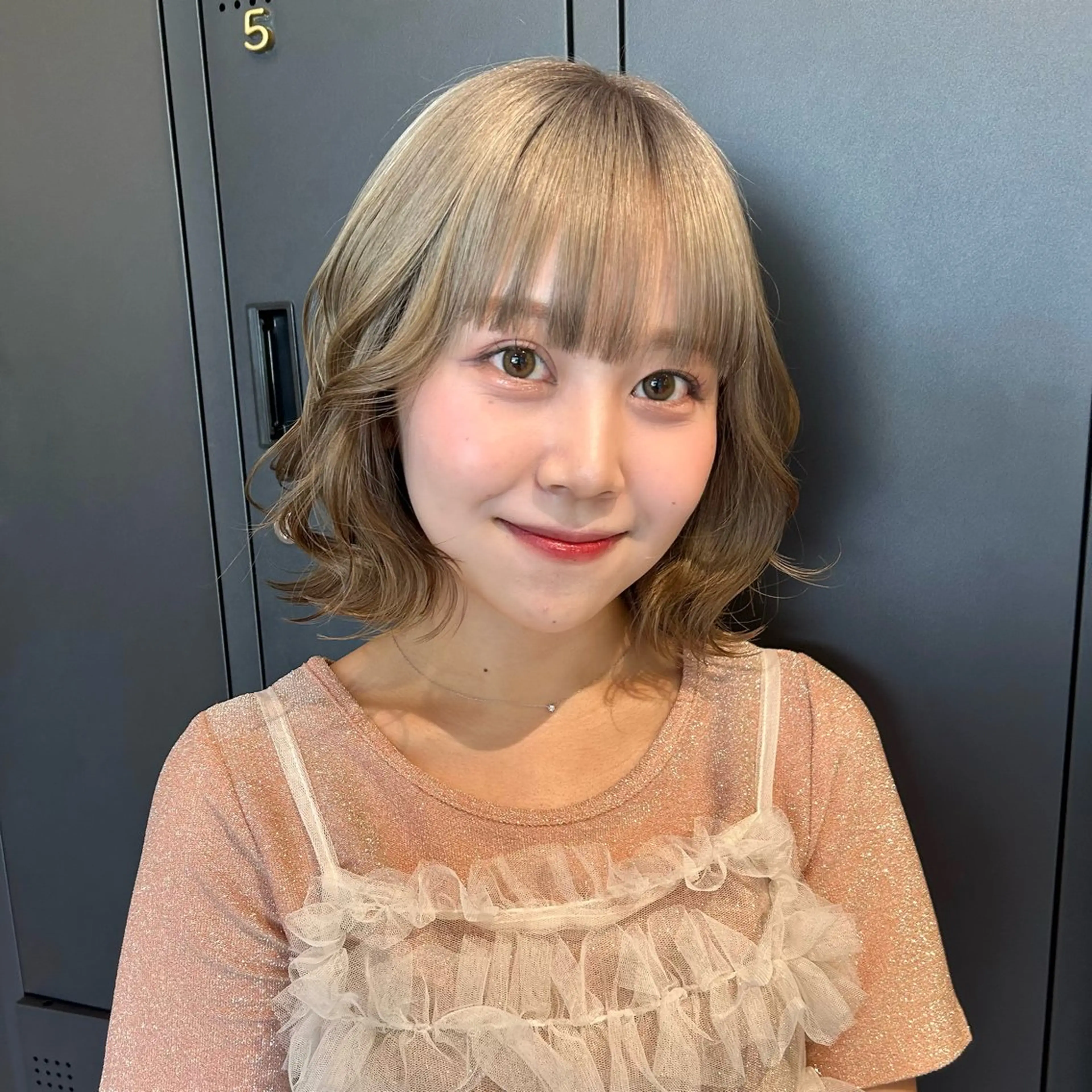 ミディアム カラー suri-ru hair【スリールヘアー】所属・FURUSAWA AOIのヘアスタイル