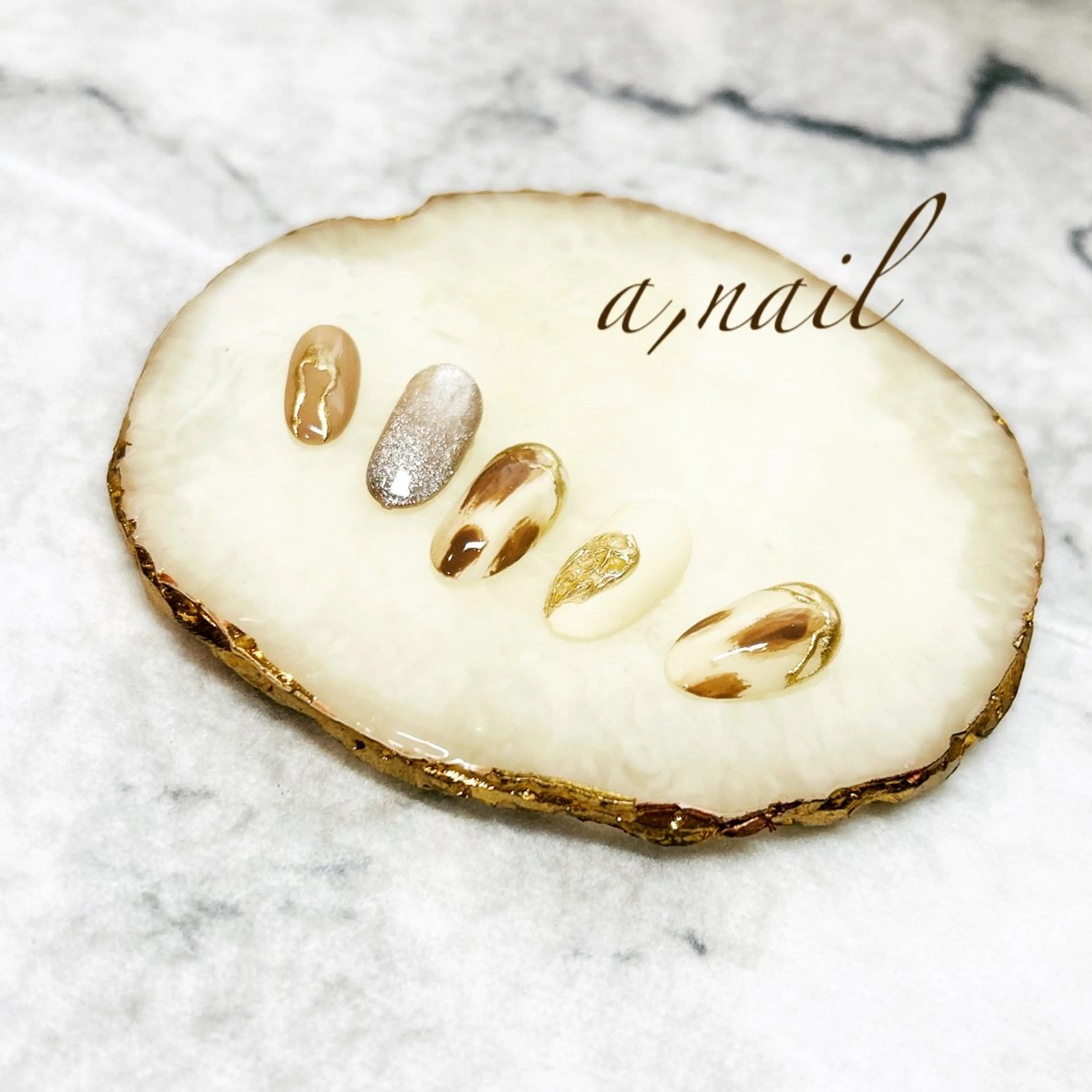 ネイル アニマル柄 フットネイル ジェルネイル グラデーション キラキラネイル ハンドネイル ネイルサロン エーネイルのネイルデザイン