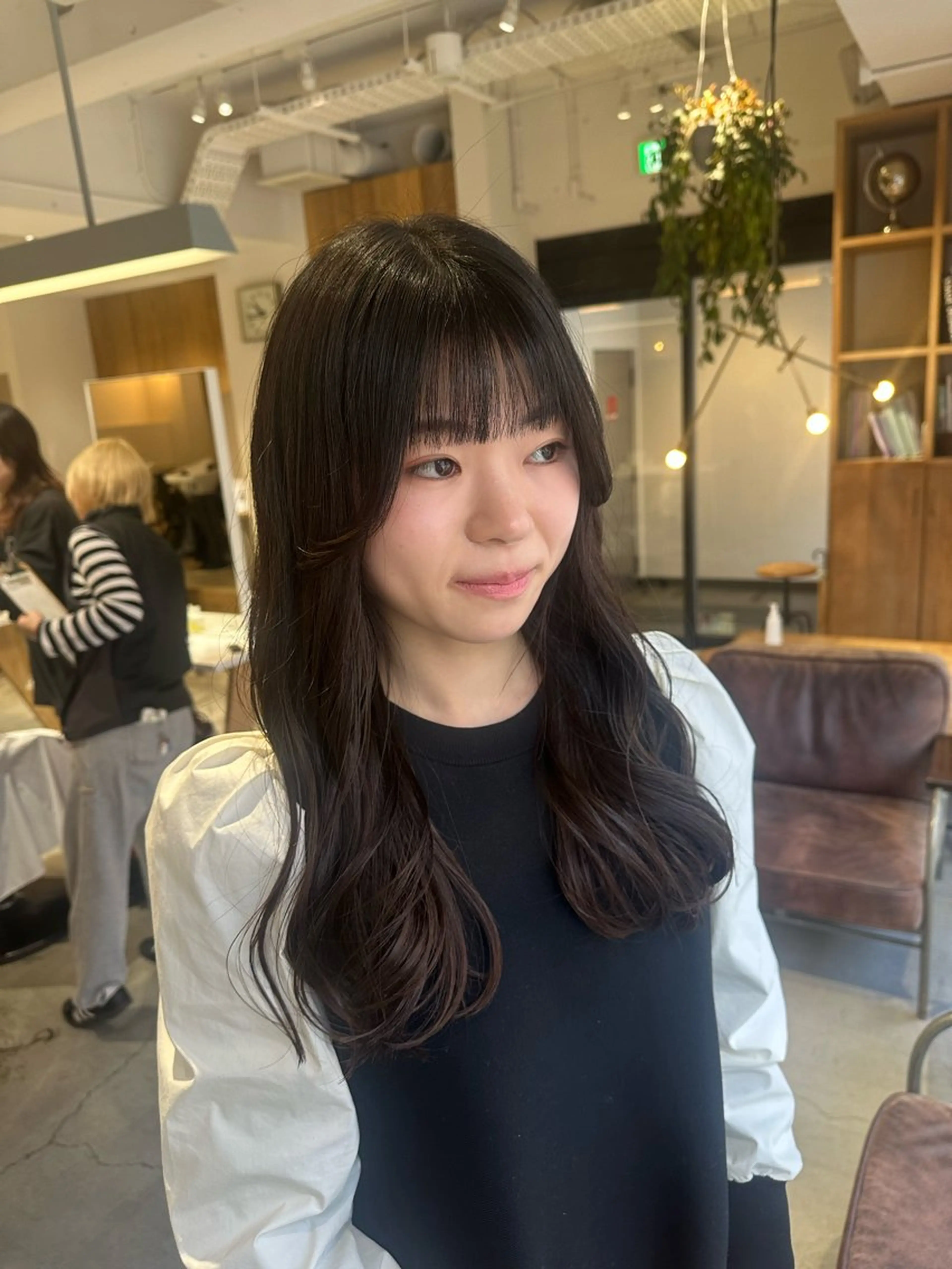 ミディアム 優依 / Room烏丸のヘアスタイル