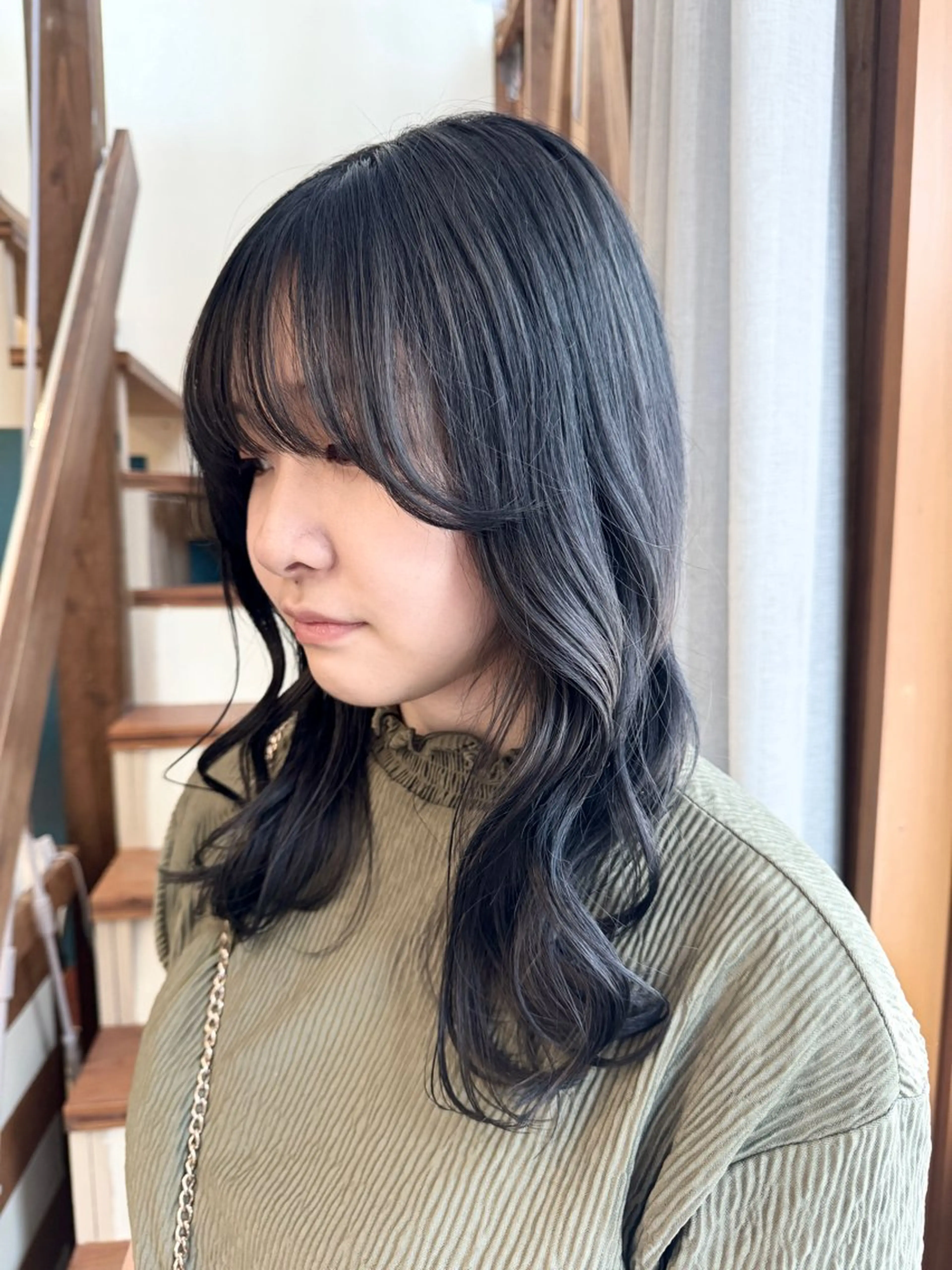 セミロング カラー カット ヘアカラー トリートメント 透明感カラー/ハイト ーン/メイク/umiのヘアスタイル