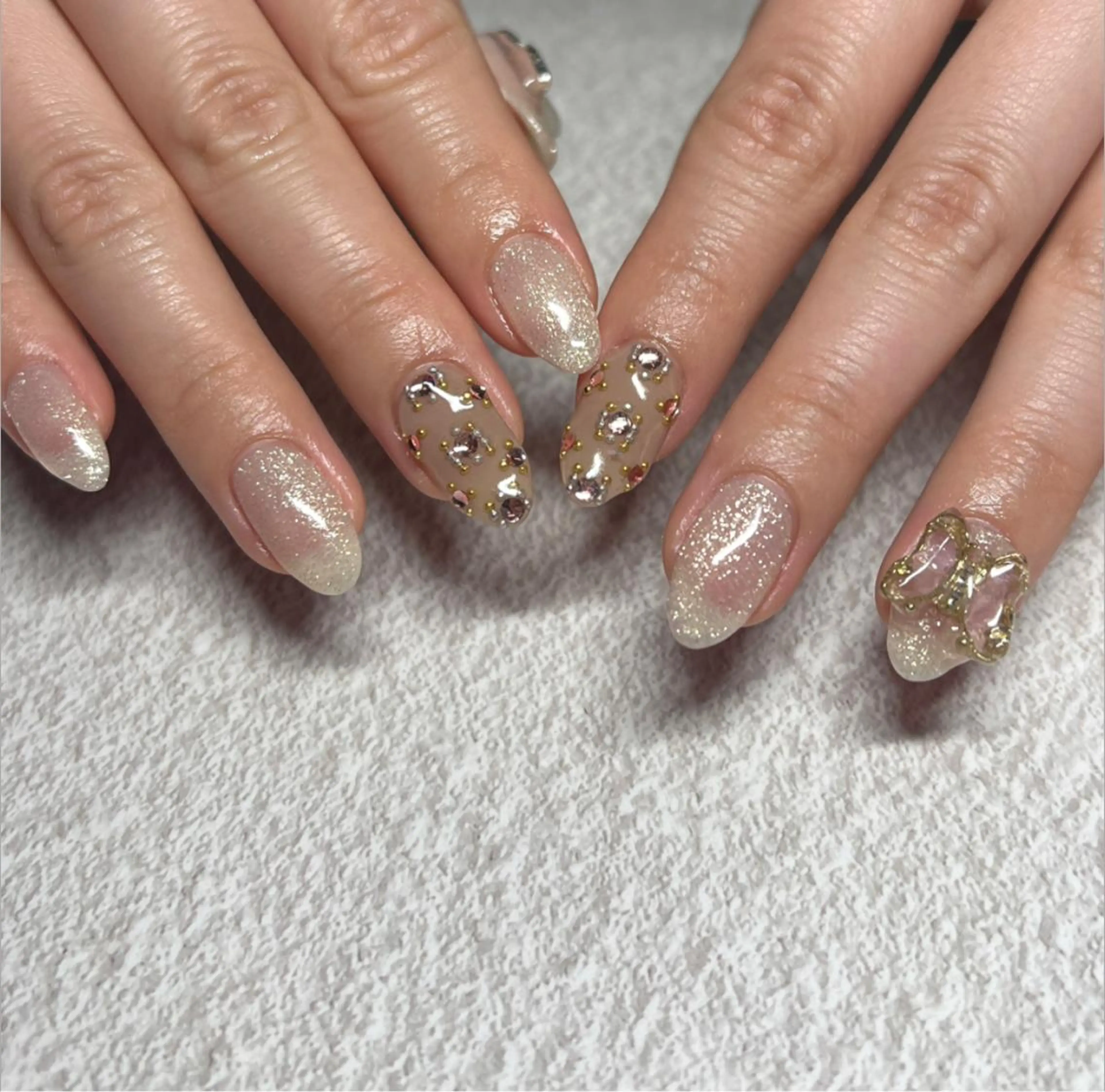 ネイル フレンチネイル ジェルネイル 韓国ネイル 持ち込み パラジェル LeaLea nails.のネイルデザイン