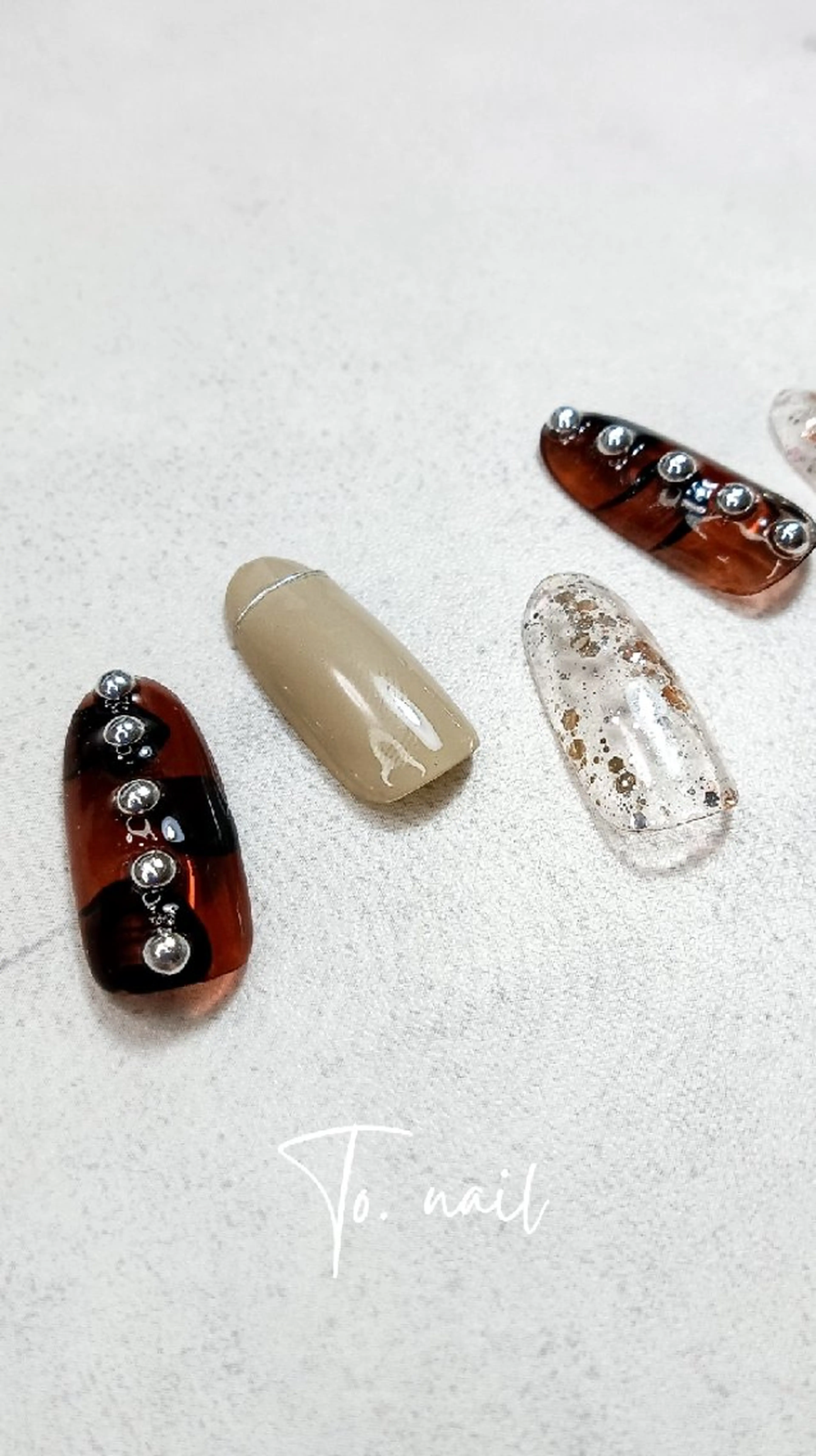 ネイル ハンドネイル To. nail （トゥ ネイル）のネイルデザイン
