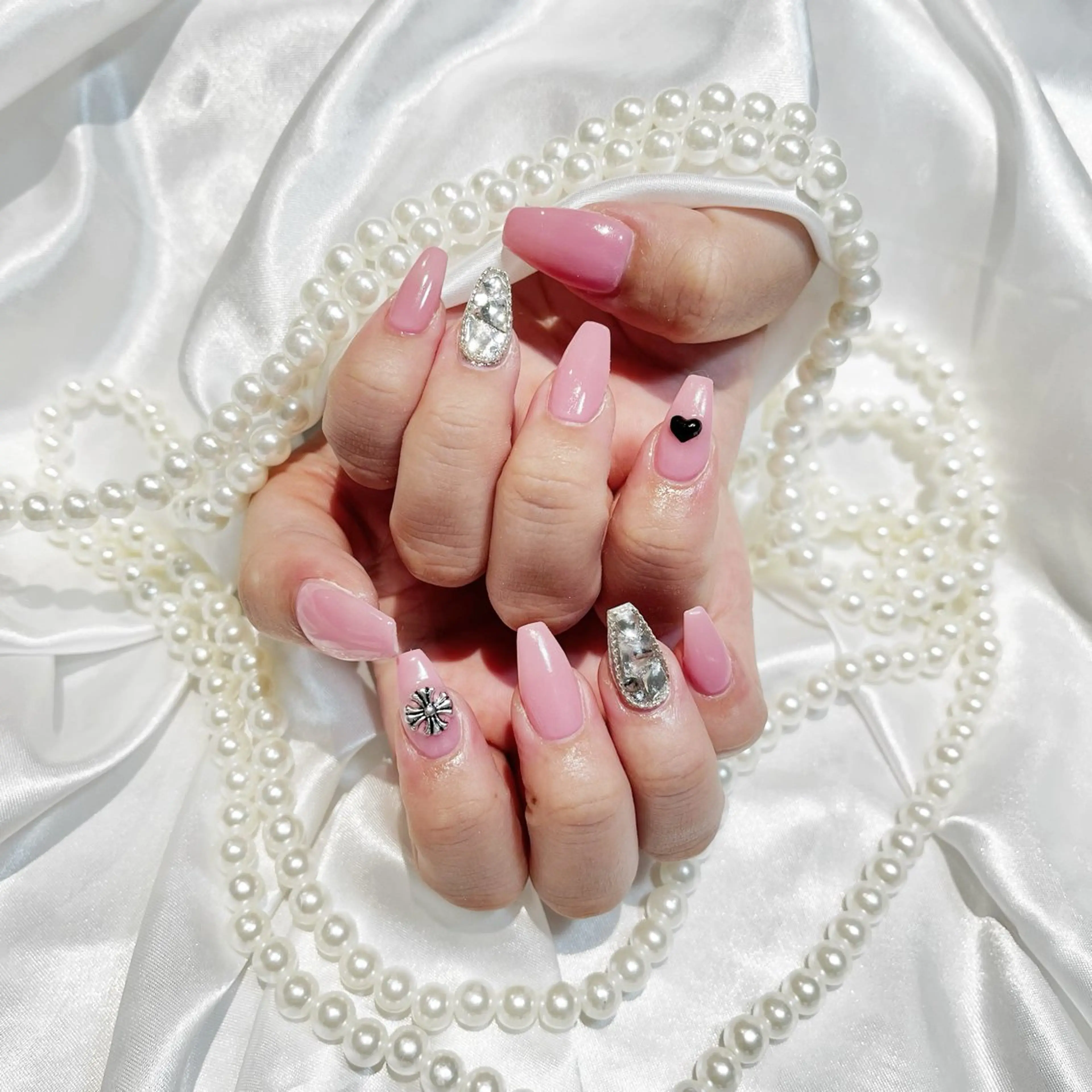 ネイル WISTERIA aisaのネイルデザイン