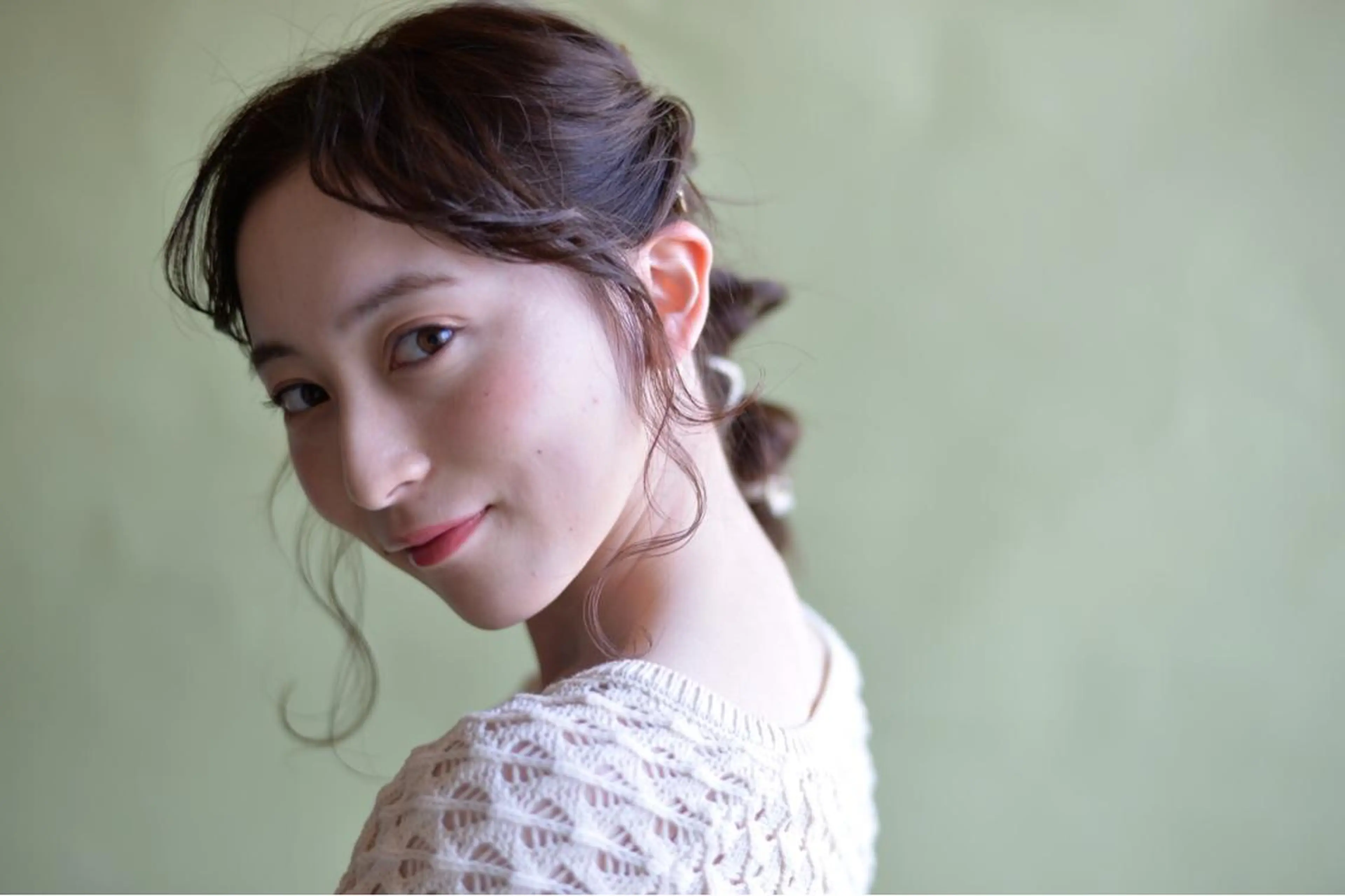 セミロング カラー ヘアアレンジ GLROW haruhiのヘアスタイル
