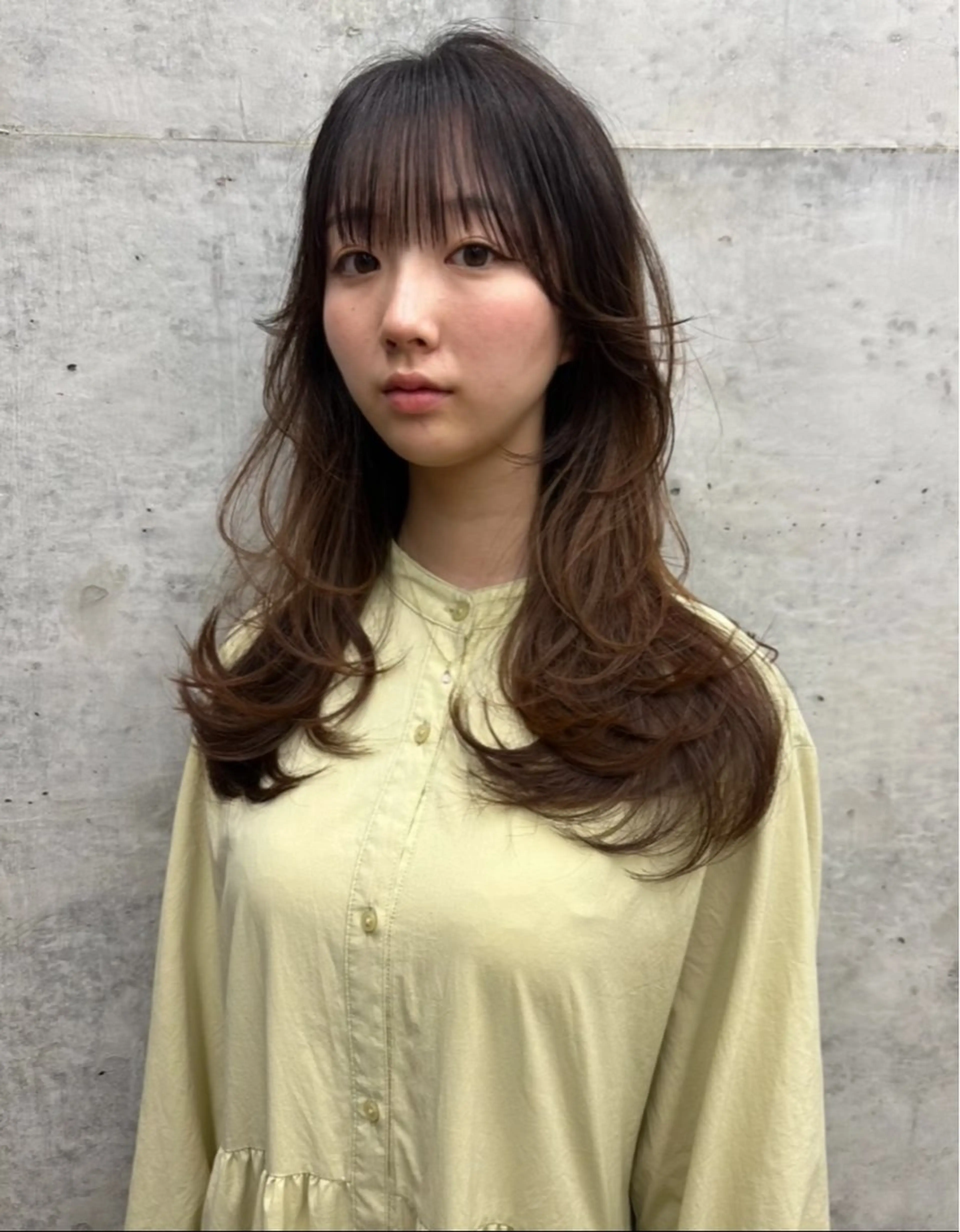 セミロング レイヤーカット 森本 笑のヘアスタイル