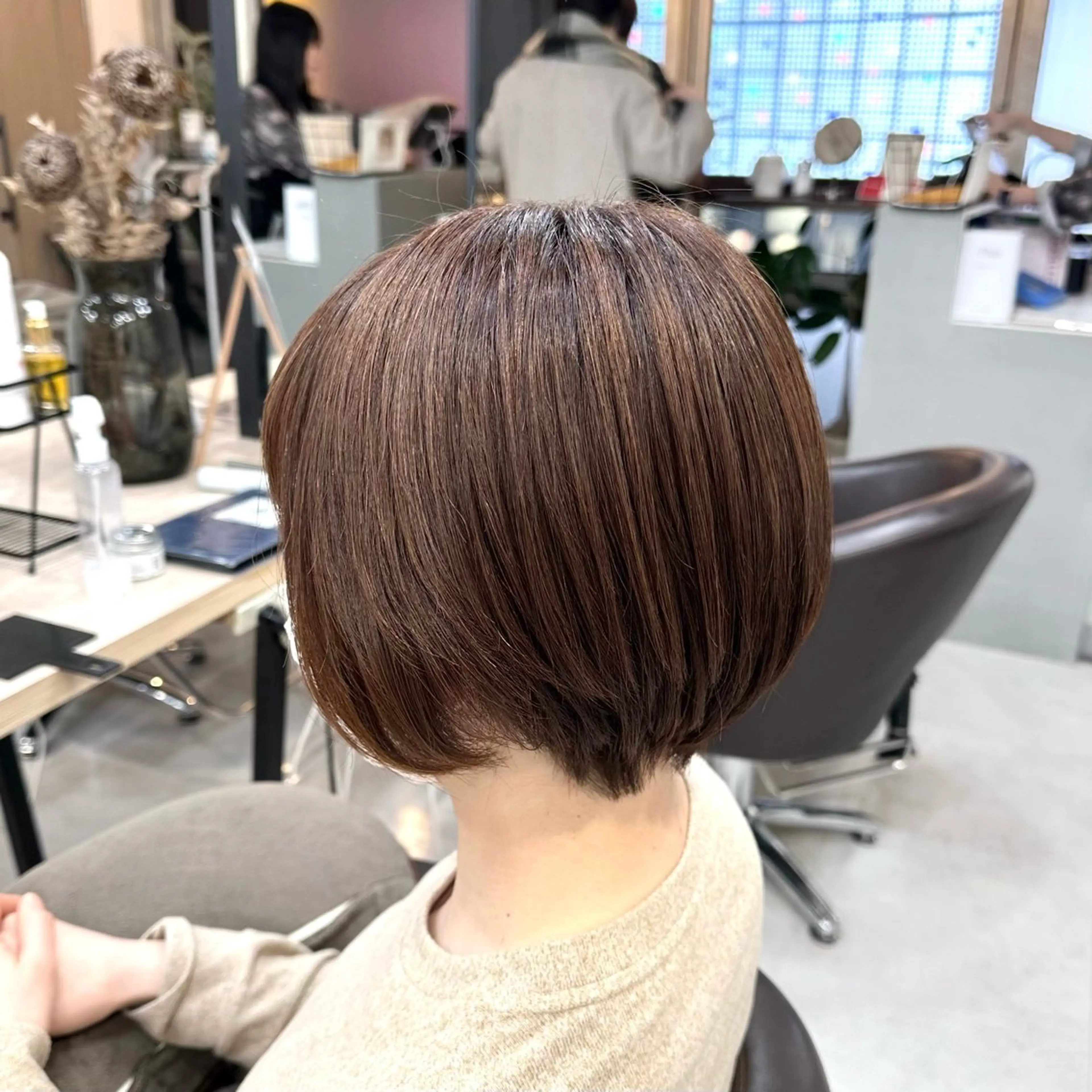 ショート カット ピンク・ラベンダー 艶カラー🍁かえでのヘアスタイル