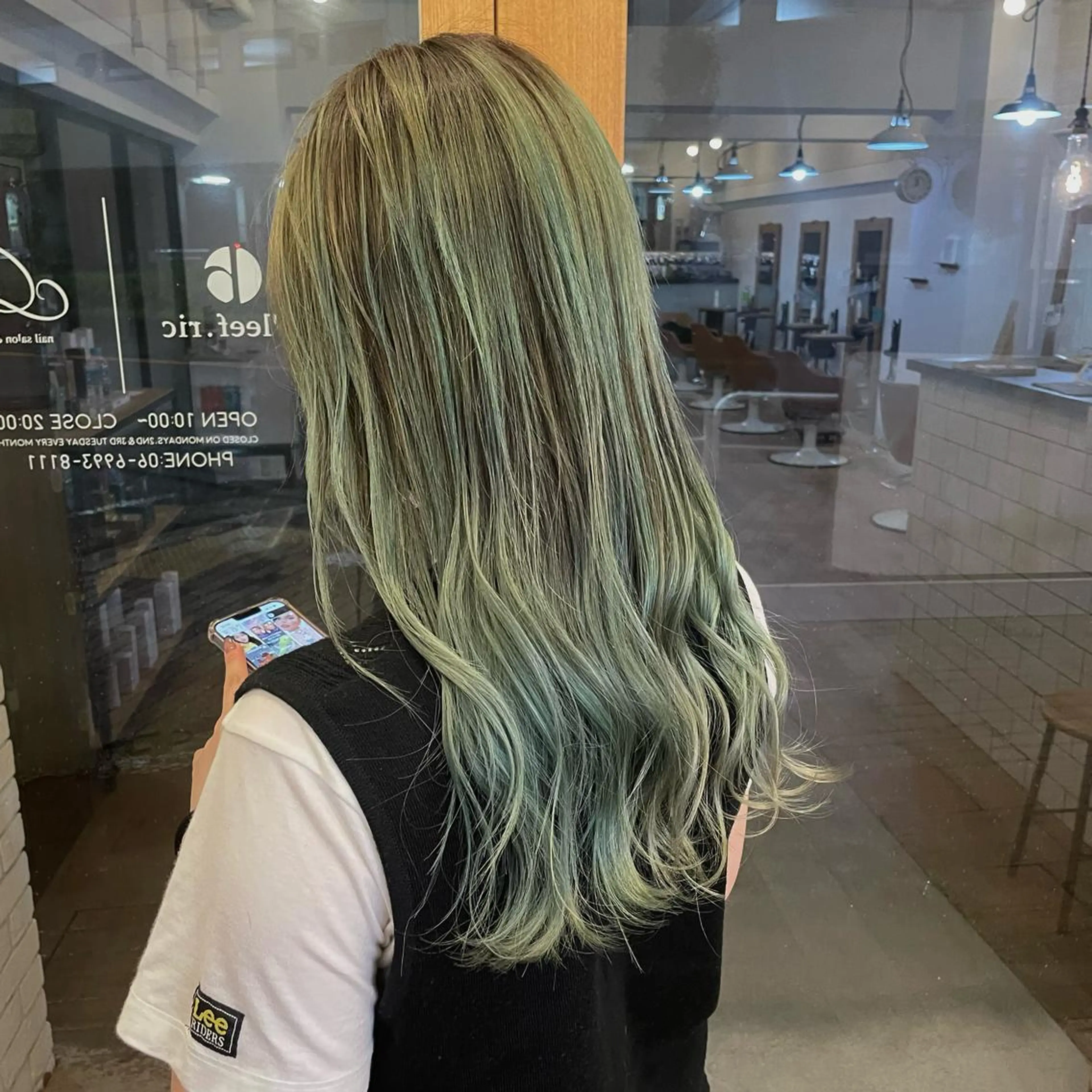 セミロング カラー ヘアアレンジ バレイヤージュ レイヤーカット カット ヘアカラー トリートメント 🎗秋山勇/ GEAR.代表のヘアスタイル