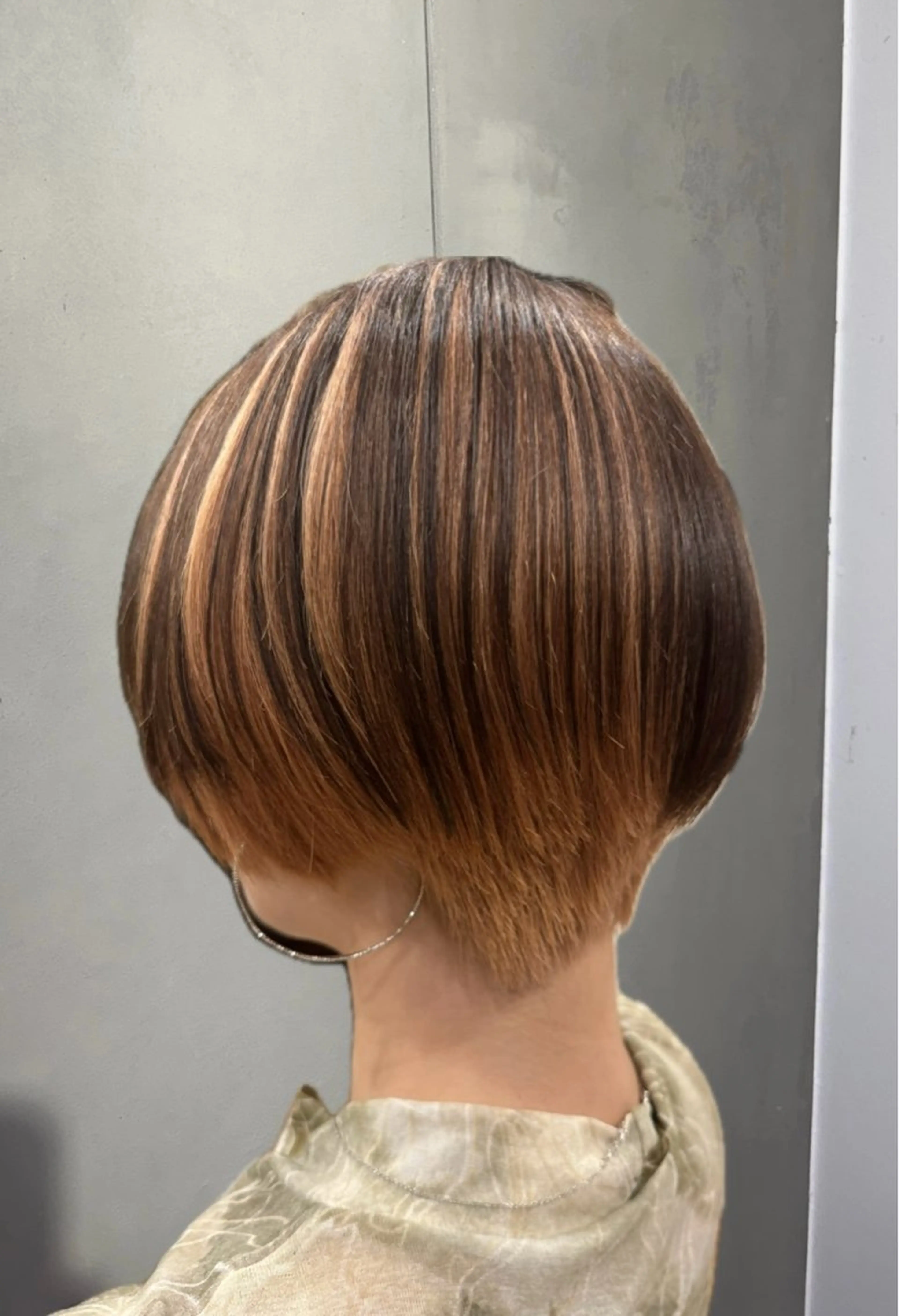 ショート カラー 丸みショート ショートヘア スキバサミを使わない カット✂︎カズマのヘアスタイル