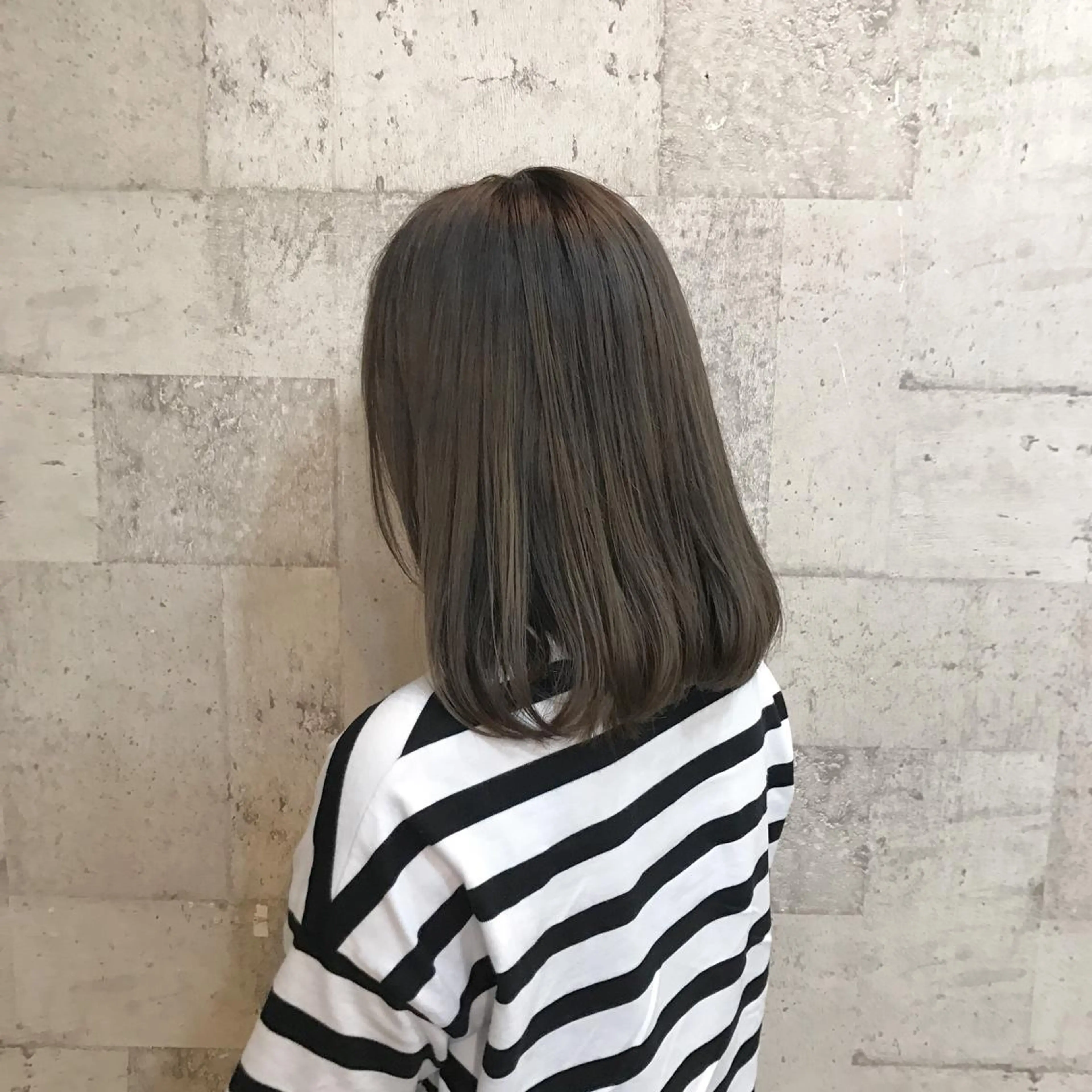 ショート カラー アッシュ ダブルカラー インナーカラー/天神 ブリーチ/吉田のヘアスタイル