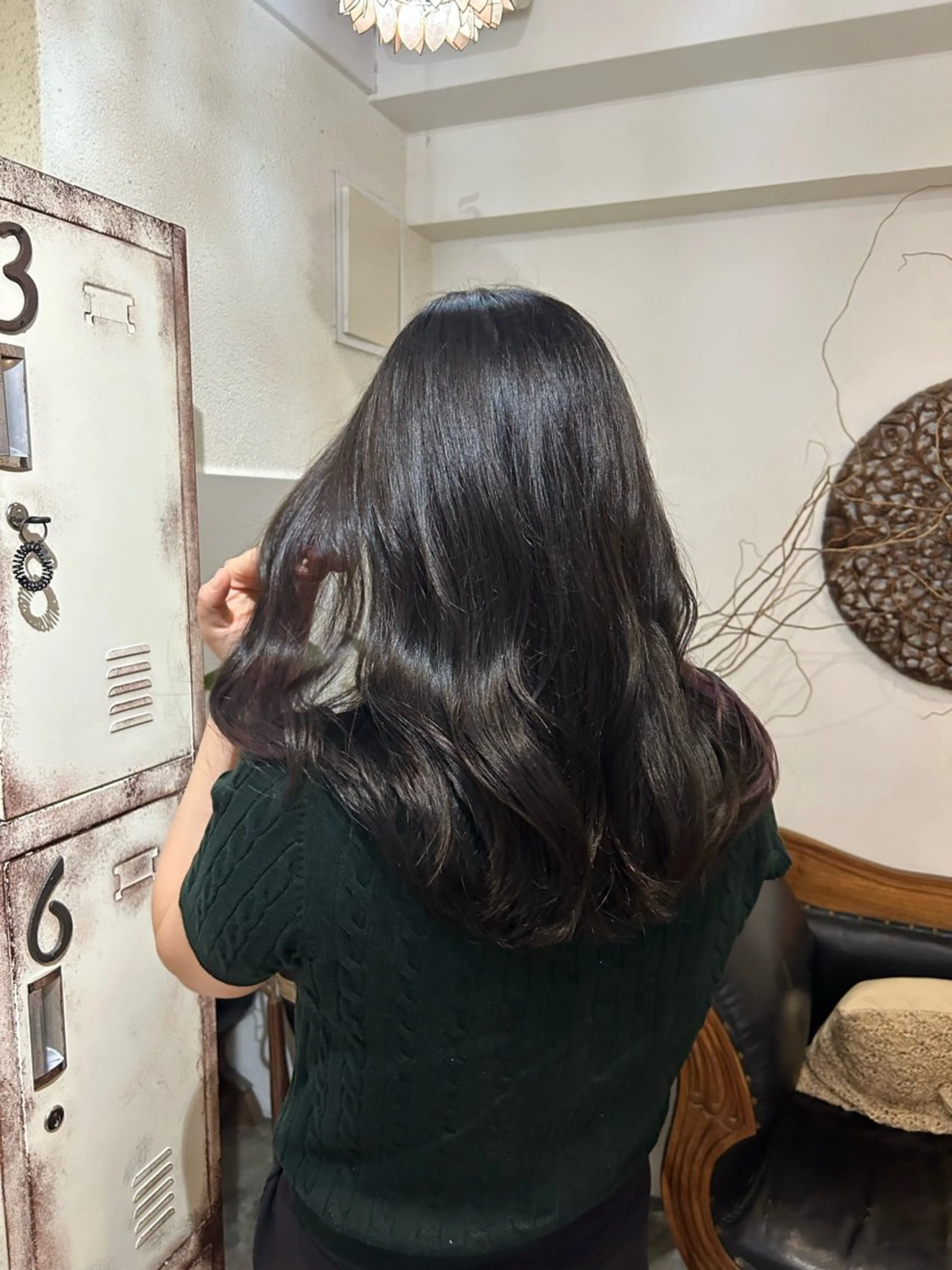 セミロング カラー カット ヘアカラー トリートメント ヘッドスパ putri 川邉 優花のヘアスタイル