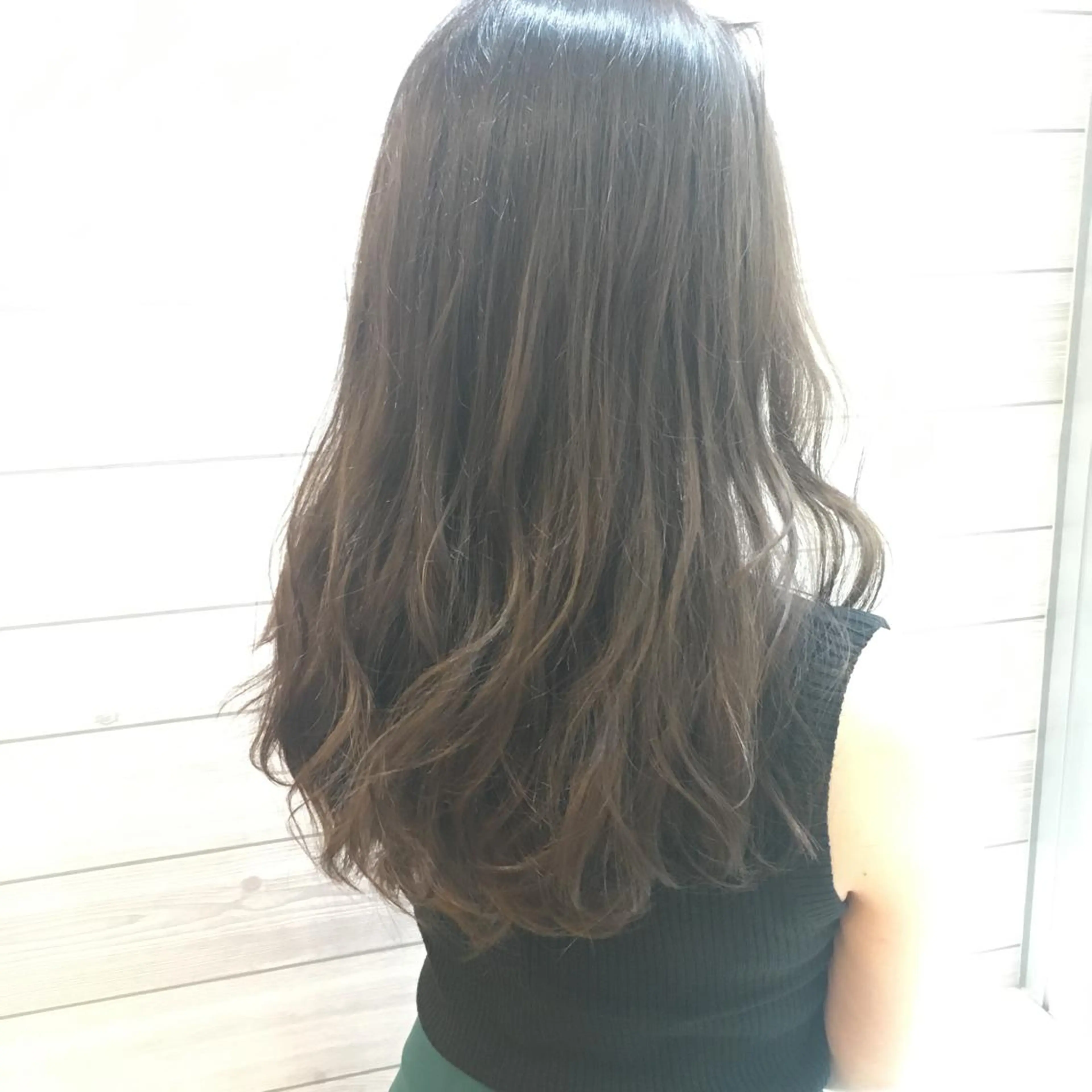 ロング カラー 透明感カラー 縮毛矯正・髪質改善 人気No1🩶北島のヘアスタイル