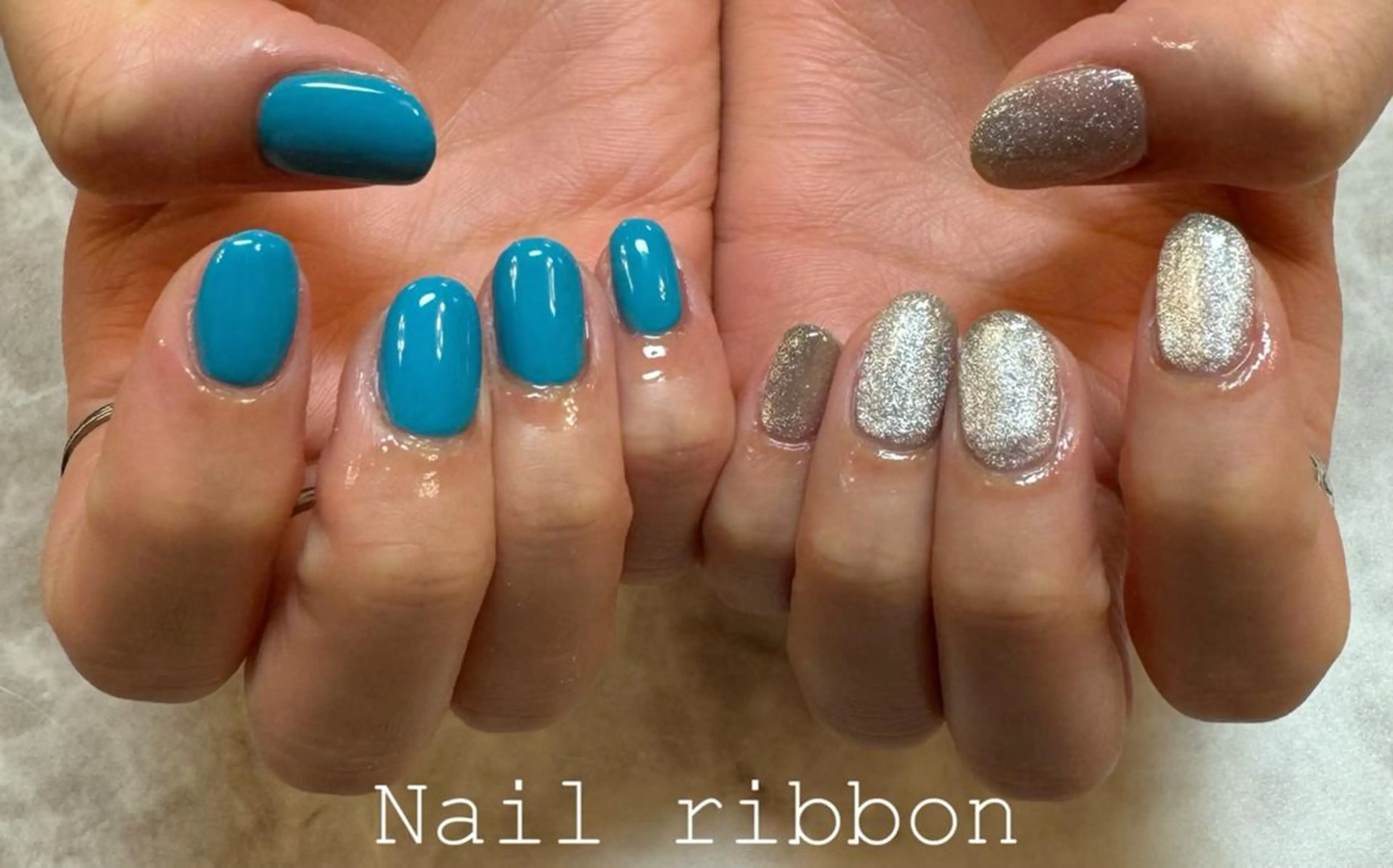 ネイル ネイルリボン 受付スタッフのネイルデザイン