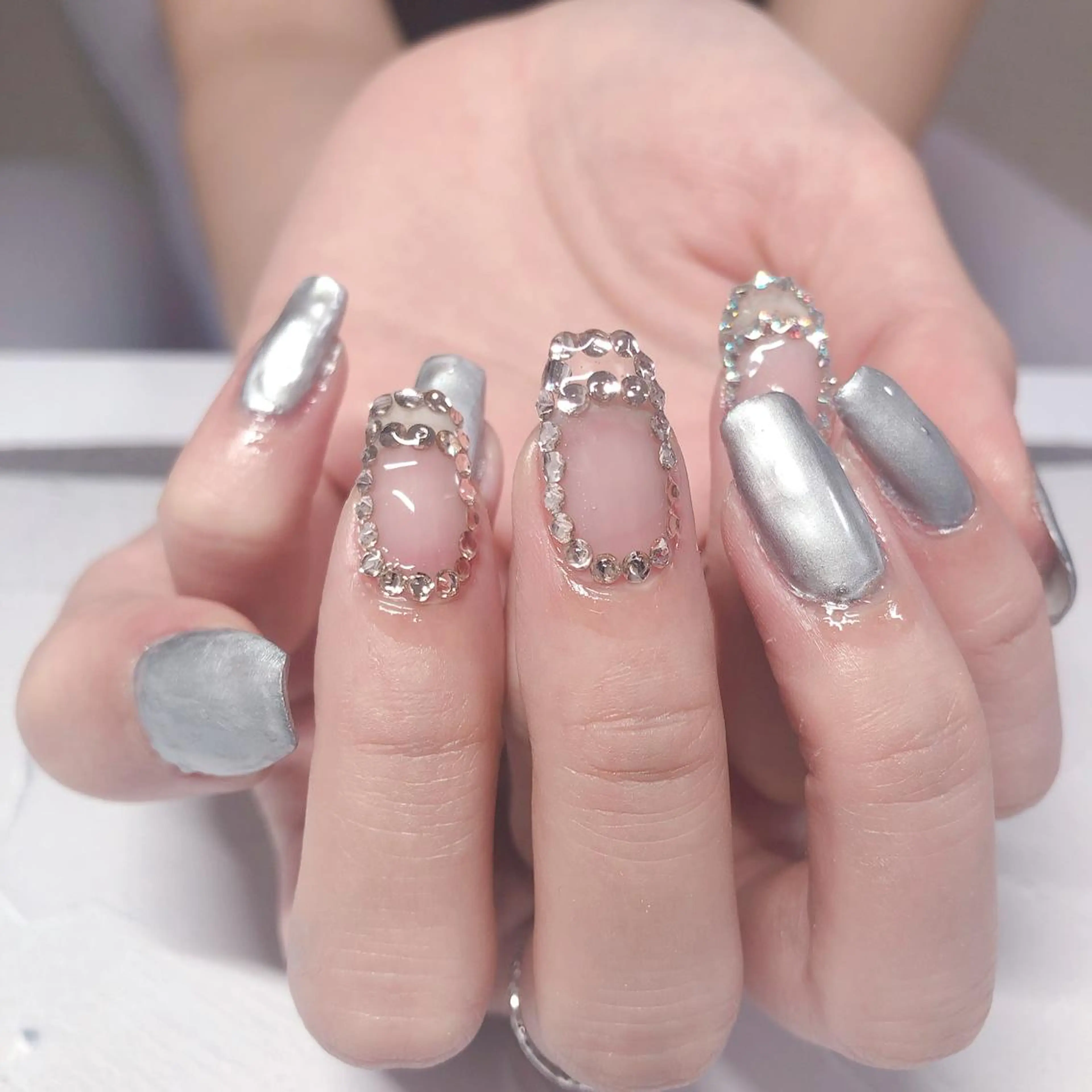 ネイル 持ち込み 奥園 良恵のネイルデザイン