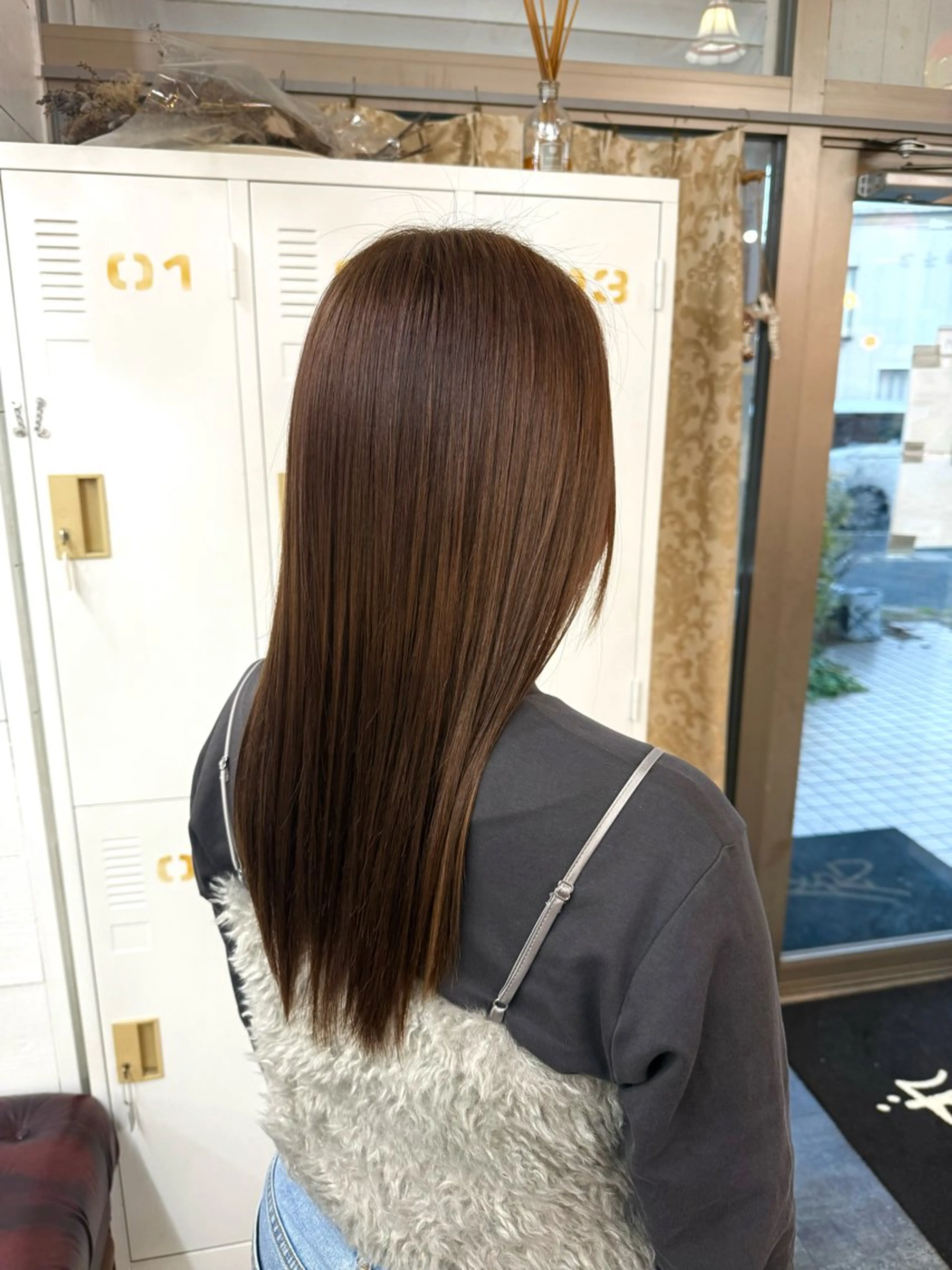 ロング ヘアカラー トリートメント LOMARLIE/ NATUMIのヘアスタイル